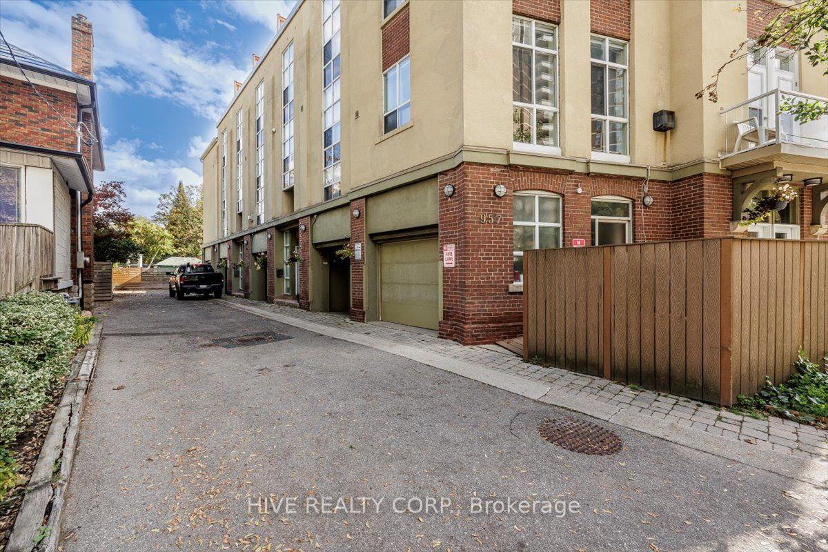 Photo 28 of Unit D, 957 Broadview Avenue, Toronto, Broadview North — HOMEH