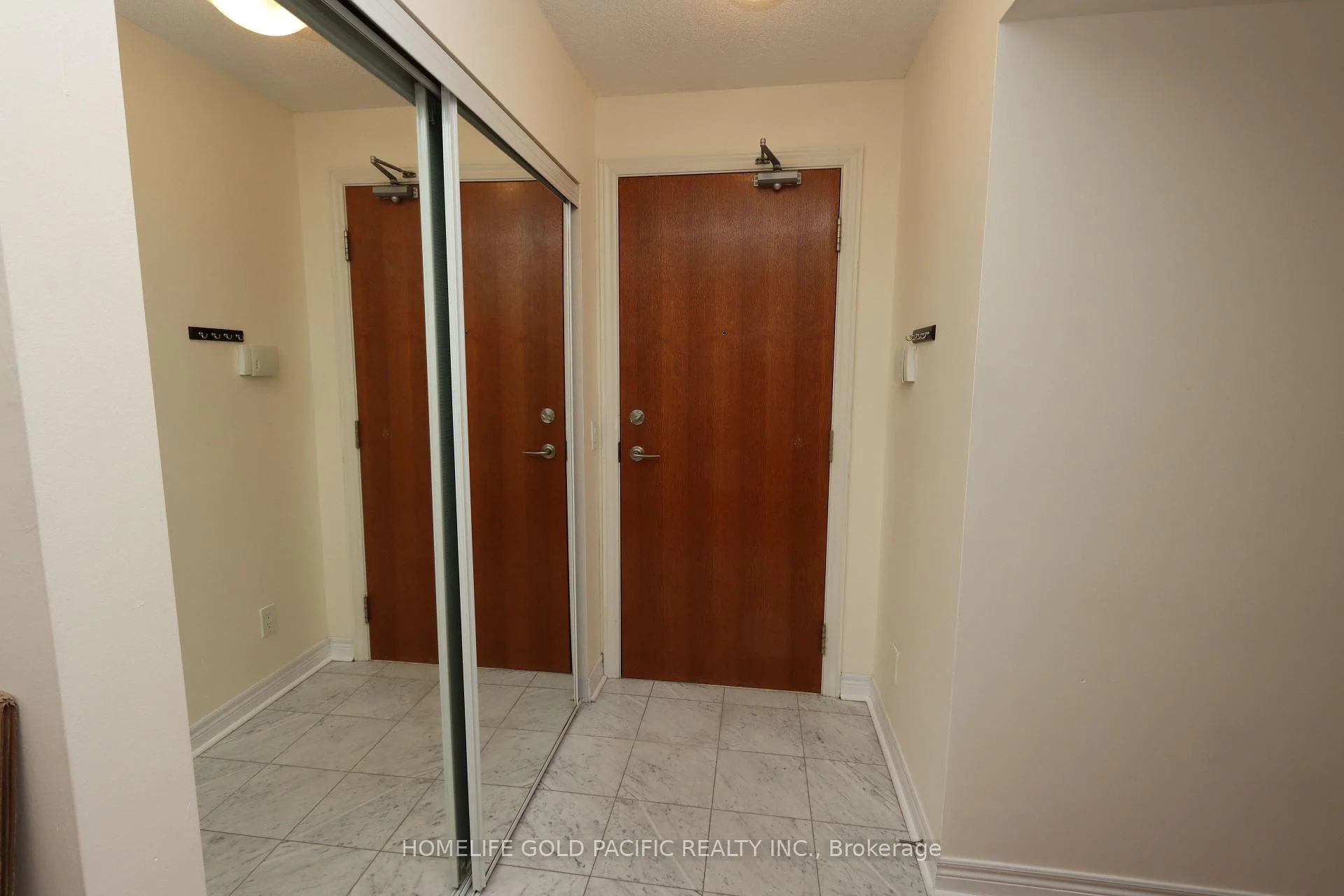Photo 8 of Unit 505, 60 Disera Drive, Vaughan, Beverley Glen — HOMEH