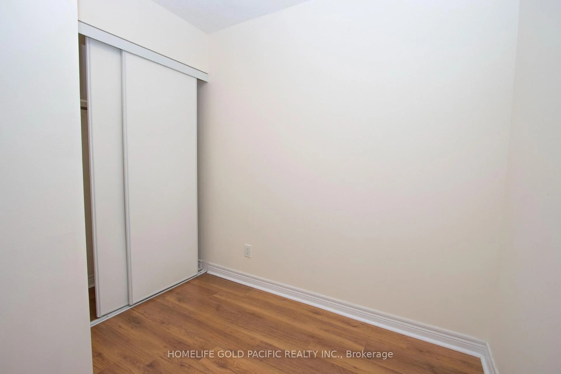 Photo 9 of Unit 505, 60 Disera Drive, Vaughan, Beverley Glen — HOMEH