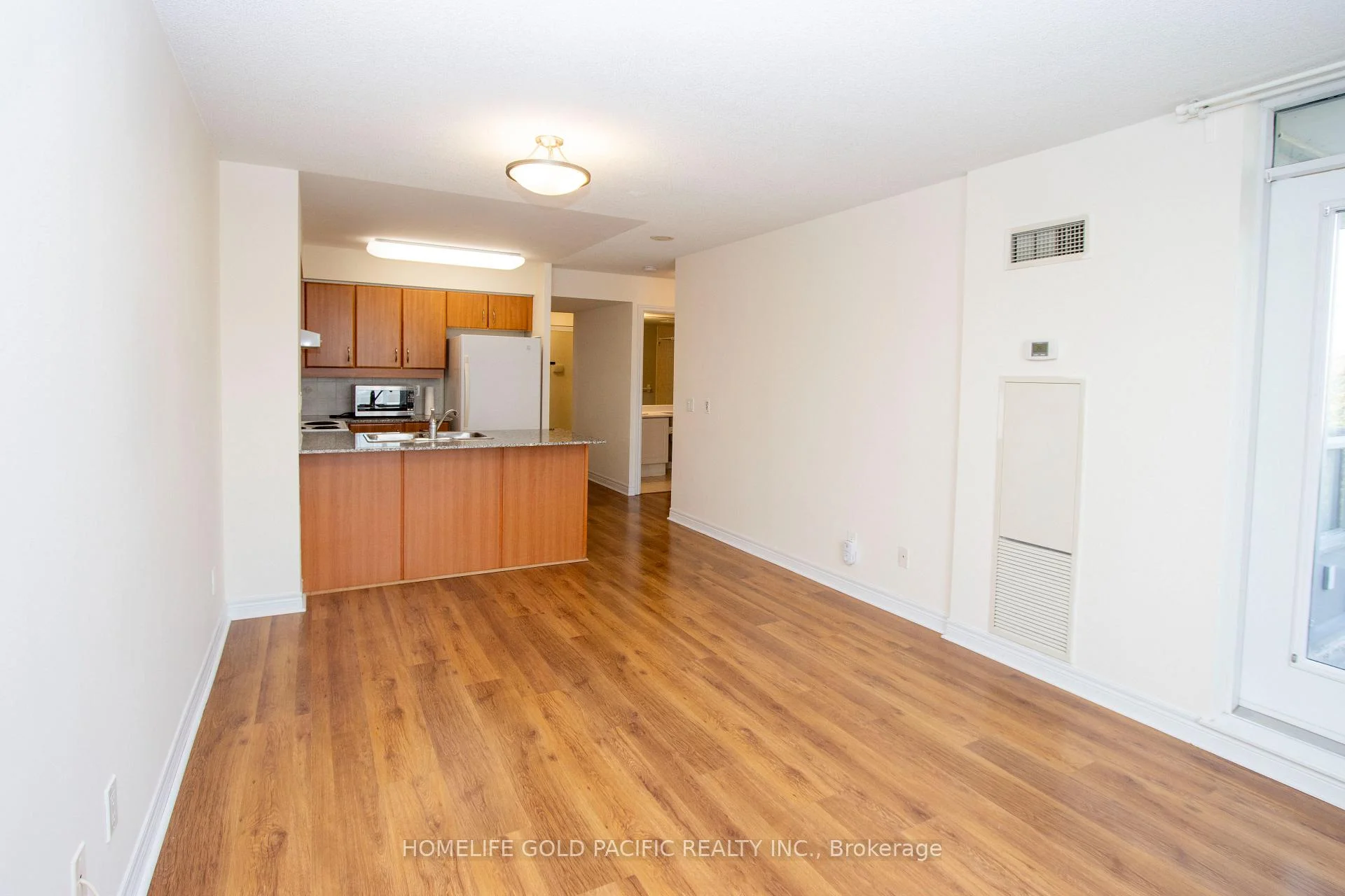 Photo 13 of Unit 505, 60 Disera Drive, Vaughan, Beverley Glen — HOMEH
