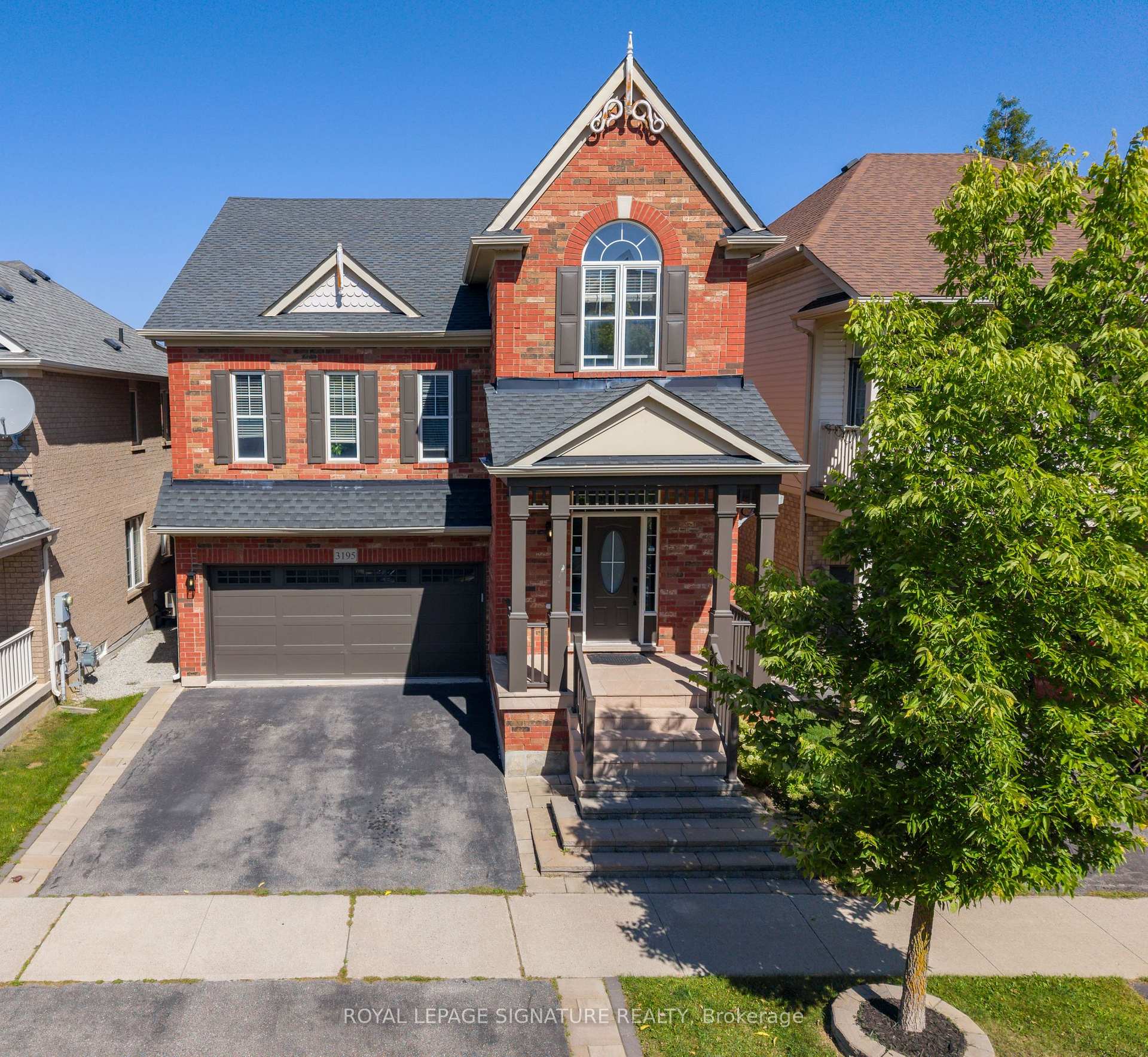 Photo 2 of 3195 Munson Crescent, Burlington, Alton — HOMEH