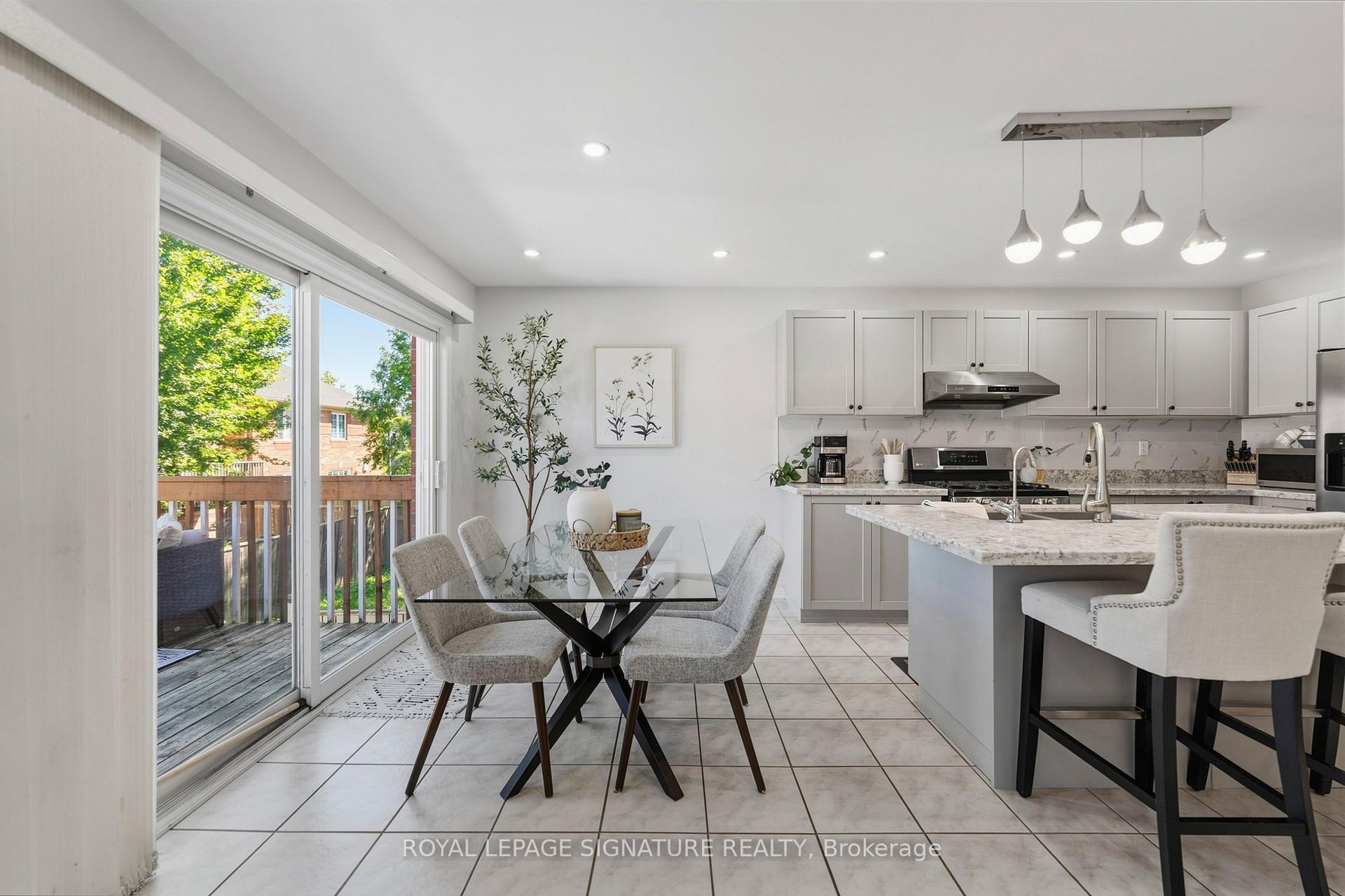 Photo 8 of 3195 Munson Crescent, Burlington, Alton — HOMEH