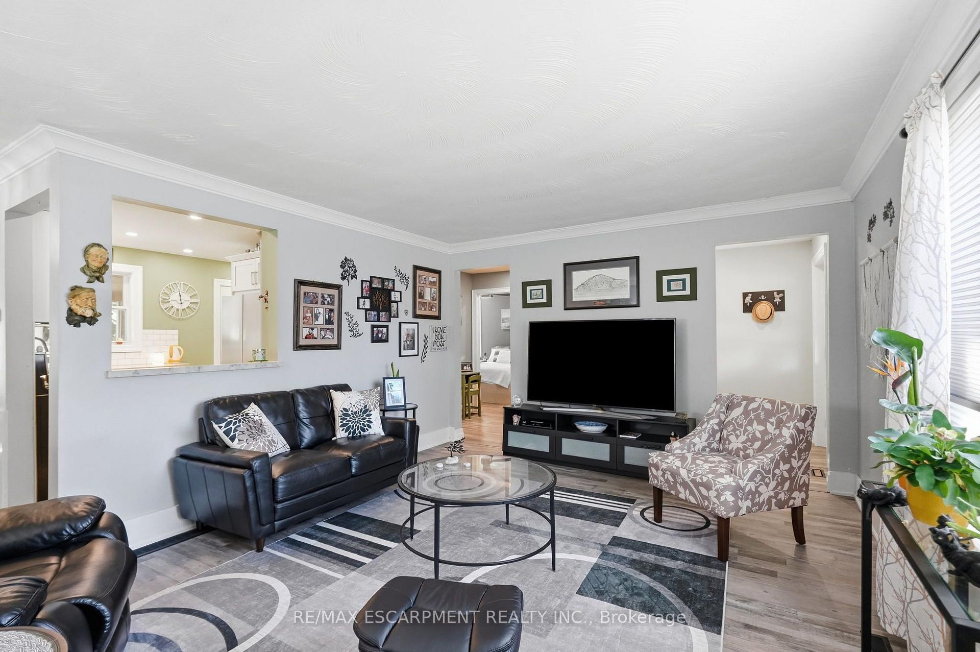 Photo 8 of 108 Sutherland Street E, Haldimand — HOMEH