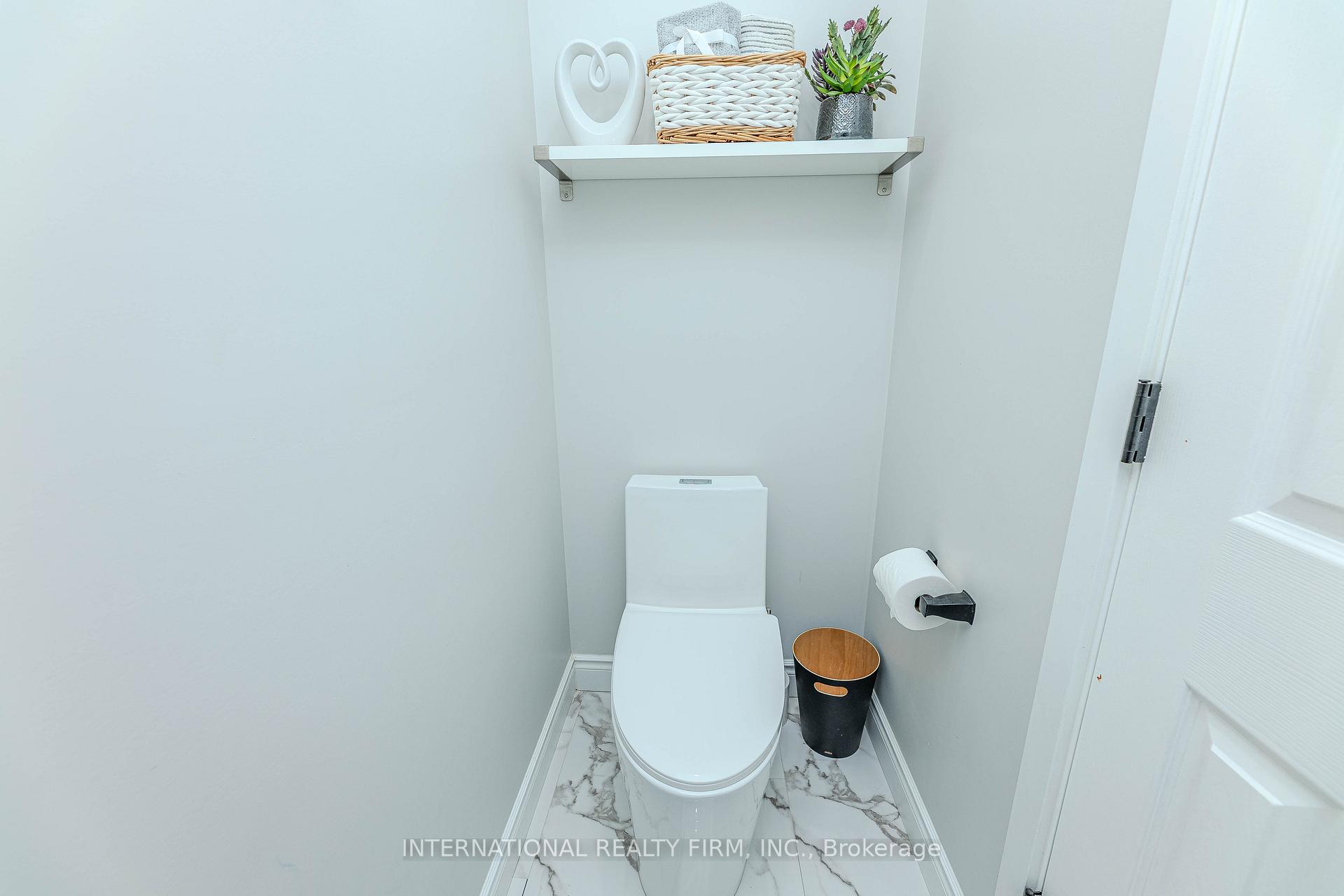 Photo 17 of 1291 Consort Crescent, Burlington, Palmer — HOMEH