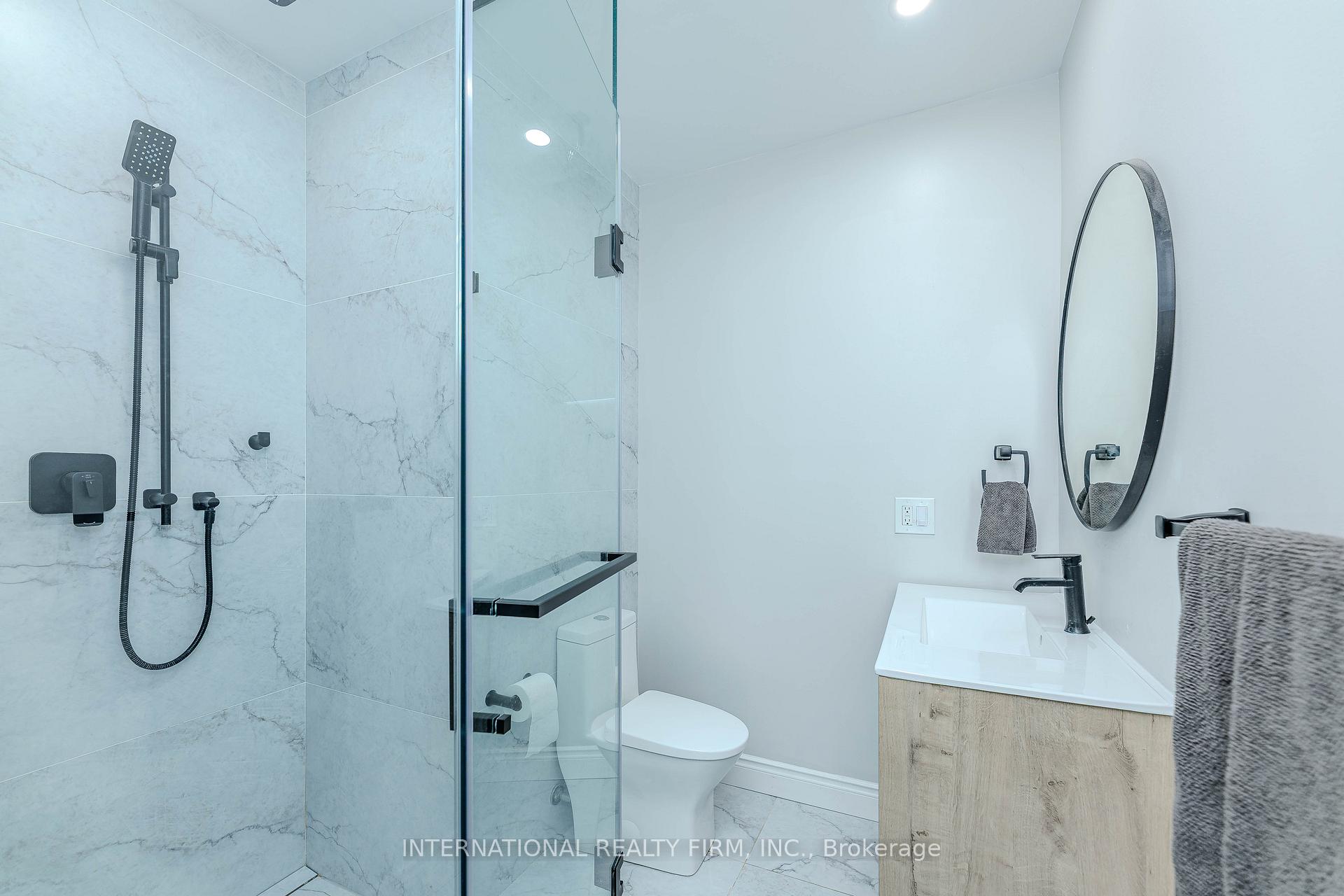 Photo 27 of 1291 Consort Crescent, Burlington, Palmer — HOMEH