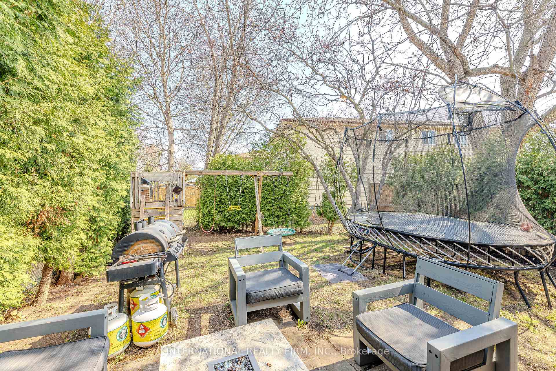 Photo 48 of 1291 Consort Crescent, Burlington, Palmer — HOMEH