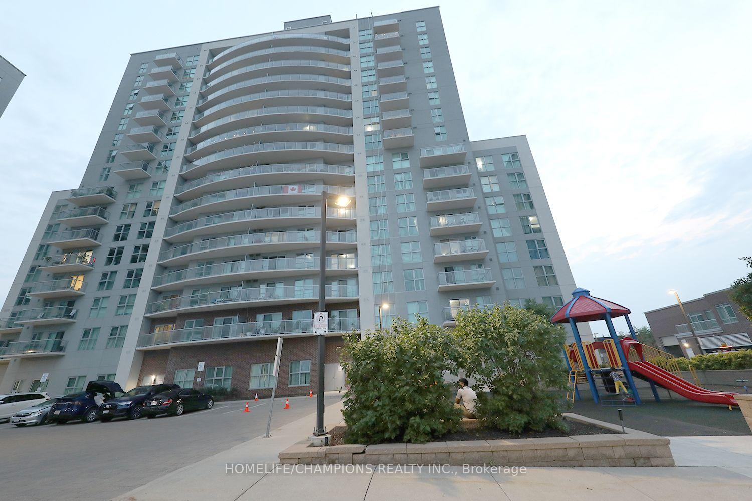 Front of Unit 112, 2150 Lawrence Avenue