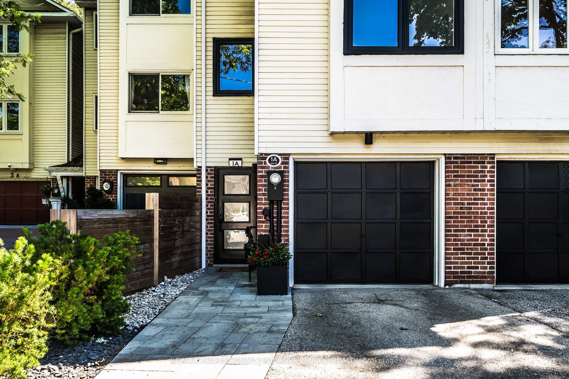 Photo 3 of 1A Laws Street, Toronto, Junction Area — HOMEH