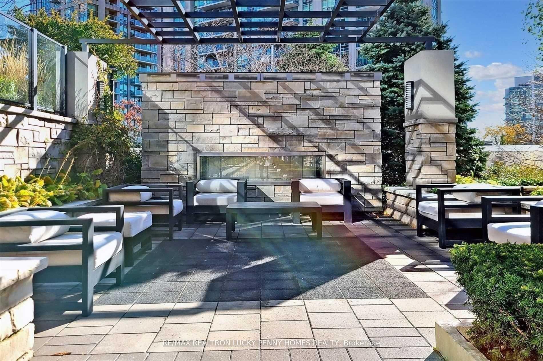 Photo 21 of Unit 1505, 2 Anndale Drive, North York, Willowdale East — HOMEH