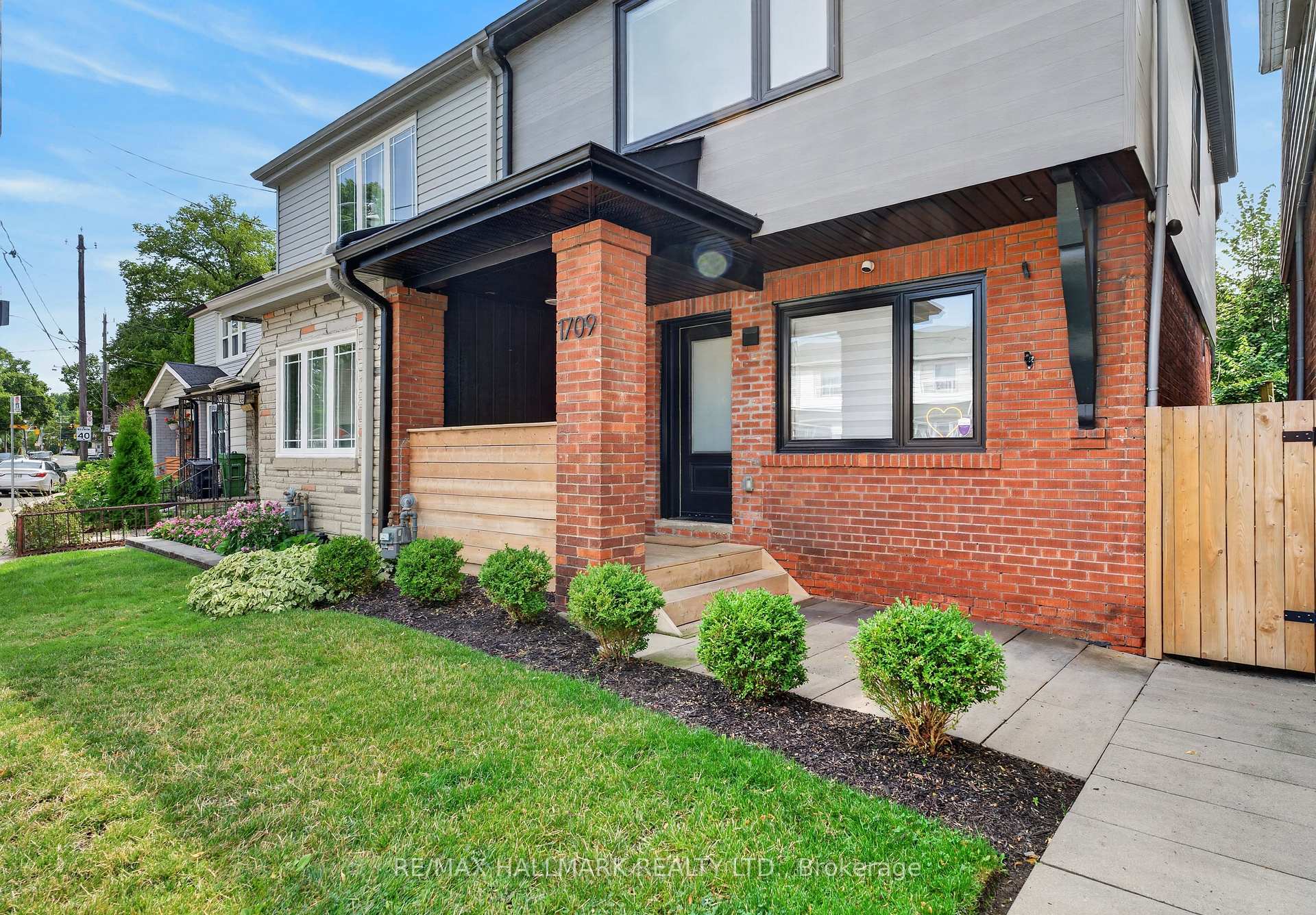 Photo 2 of 1709 Dundas Street E, Toronto, Greenwood-Coxwell — HOMEH