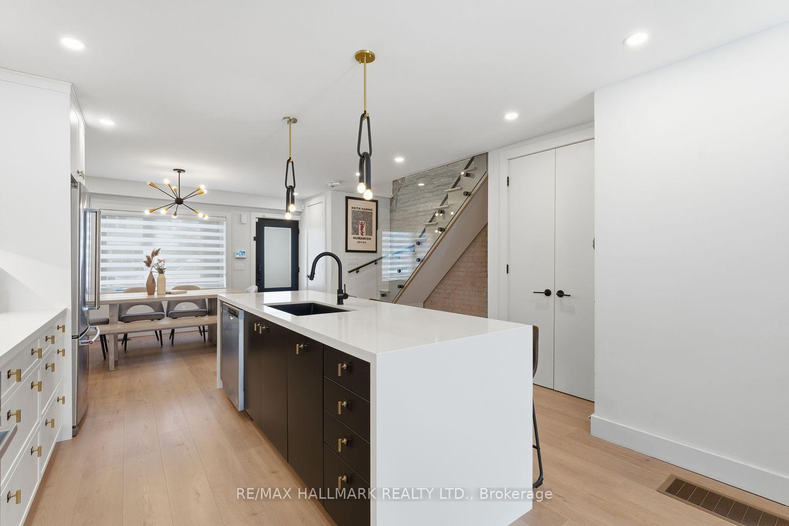 Photo 10 of 1709 Dundas Street E, Toronto, Greenwood-Coxwell — HOMEH