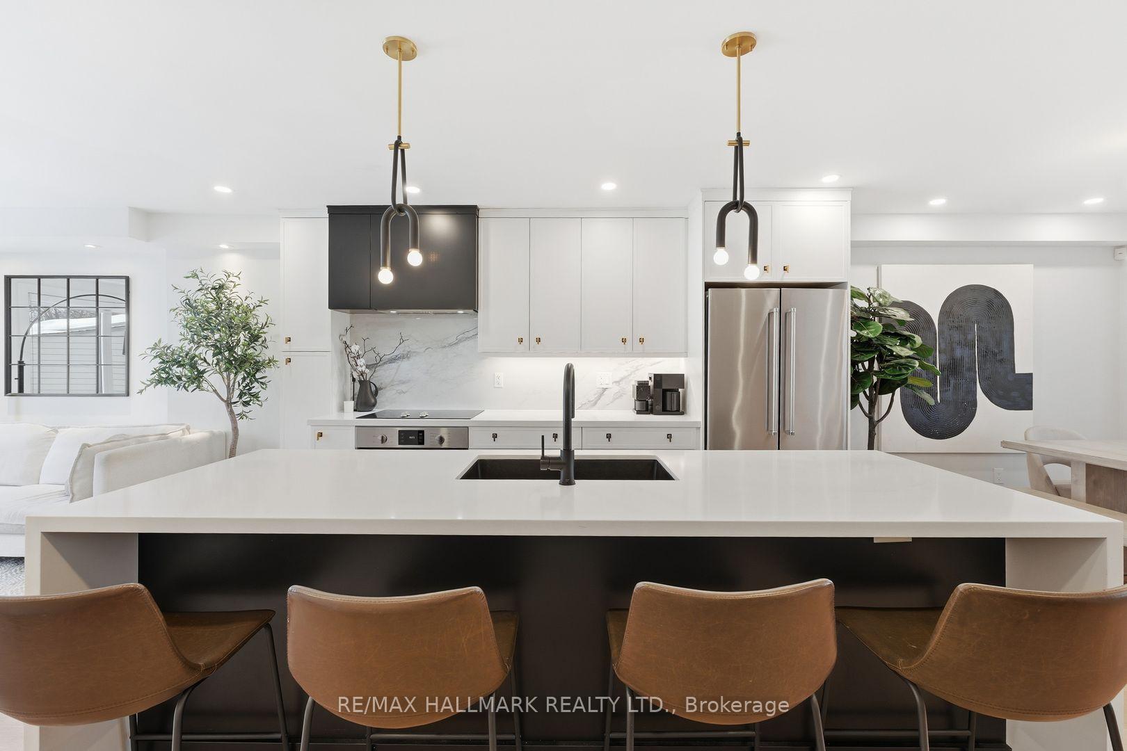 Photo 11 of 1709 Dundas Street E, Toronto, Greenwood-Coxwell — HOMEH