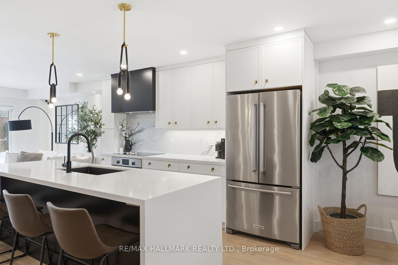 Photo 13 of 1709 Dundas Street E, Toronto, Greenwood-Coxwell — HOMEH