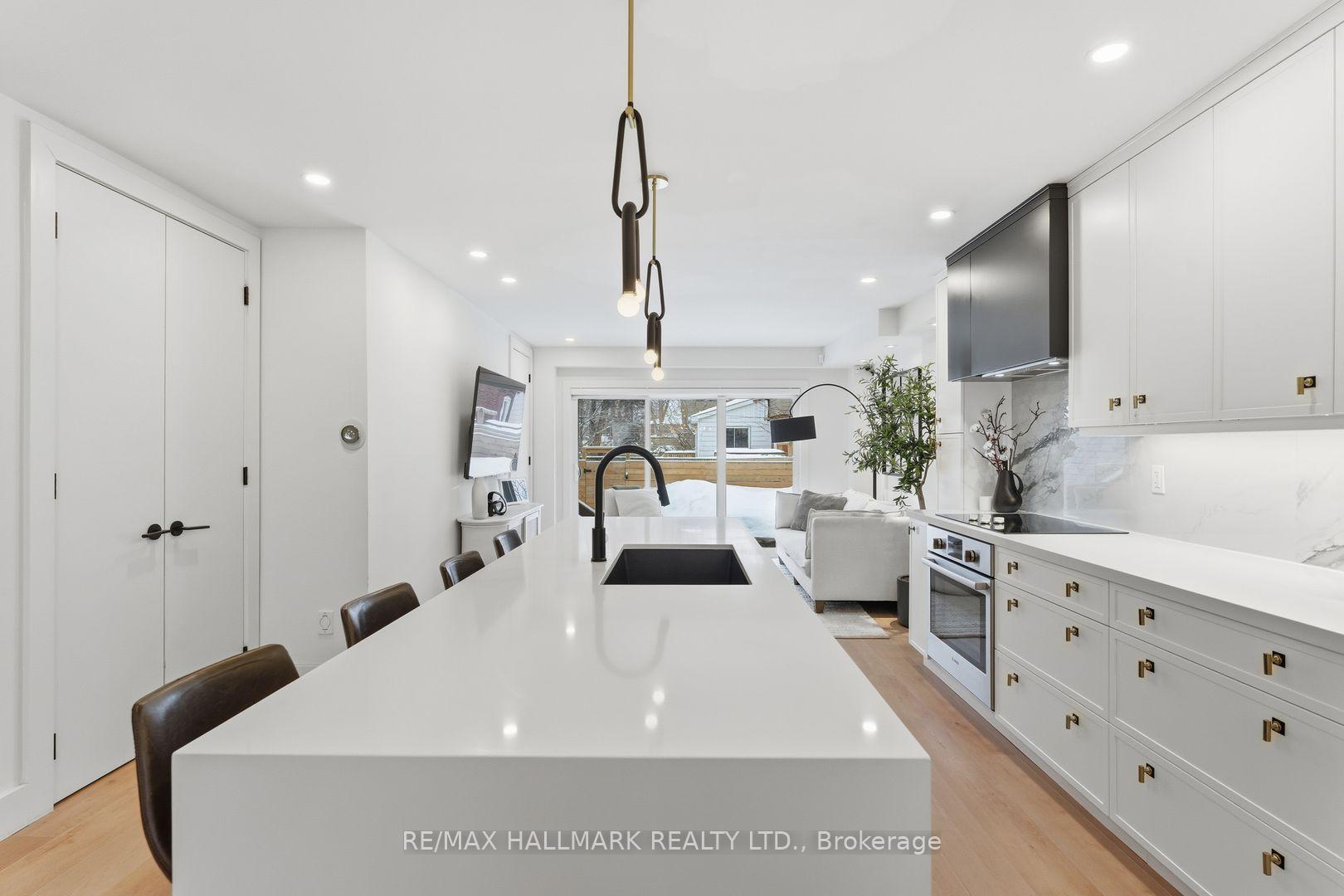 Photo 16 of 1709 Dundas Street E, Toronto, Greenwood-Coxwell — HOMEH