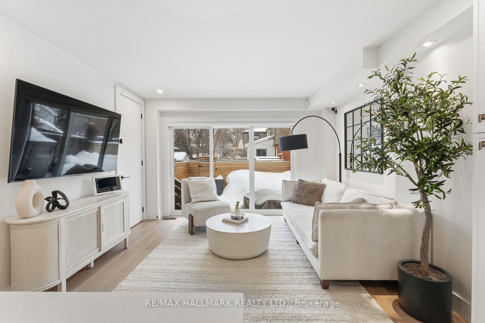 Photo 21 of 1709 Dundas Street E, Toronto, Greenwood-Coxwell — HOMEH
