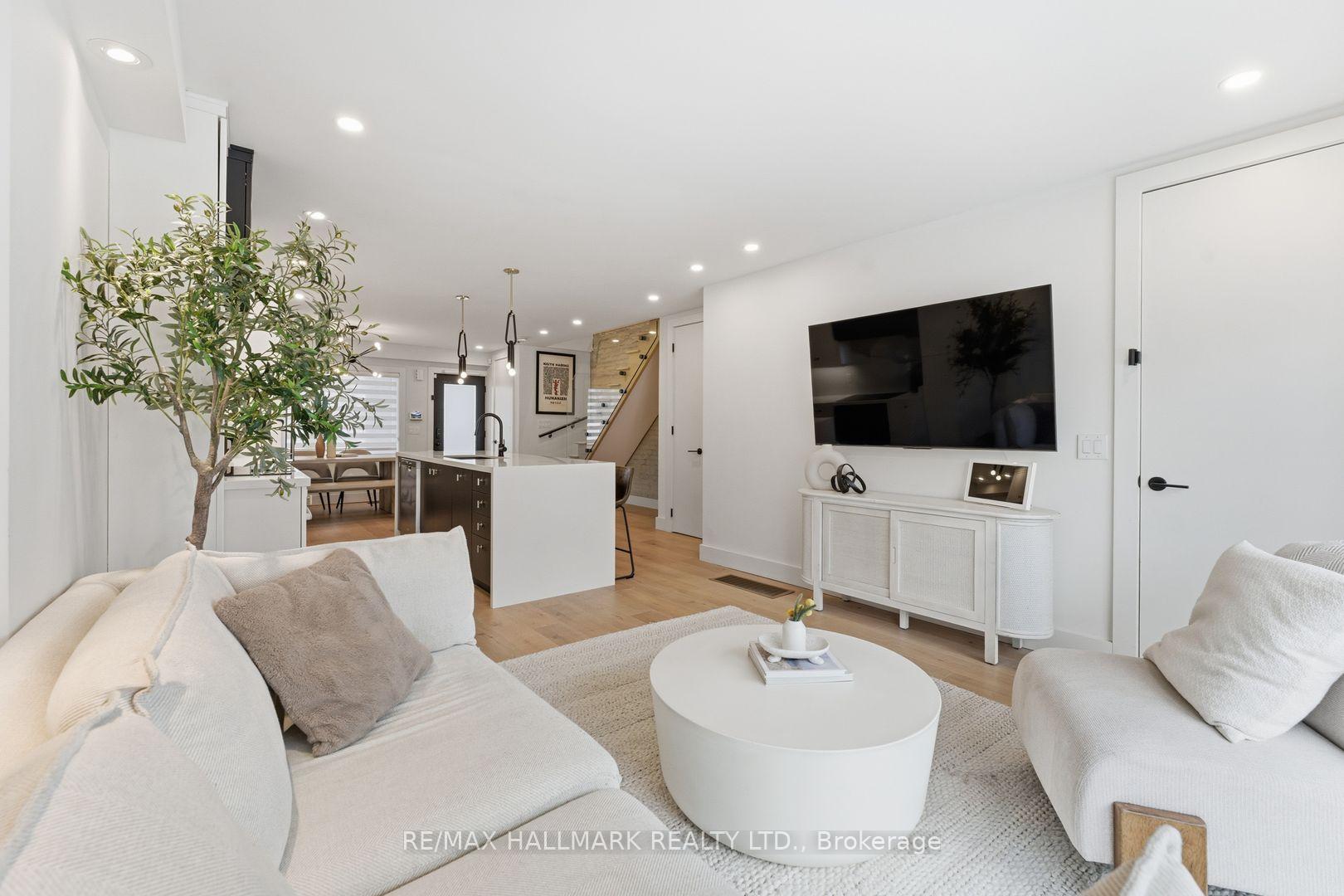 Photo 23 of 1709 Dundas Street E, Toronto, Greenwood-Coxwell — HOMEH