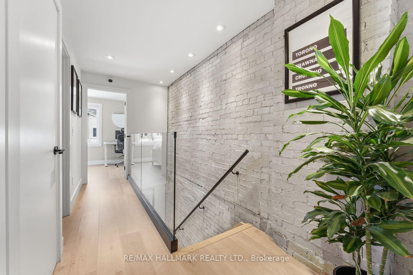 Photo 32 of 1709 Dundas Street E, Toronto, Greenwood-Coxwell — HOMEH