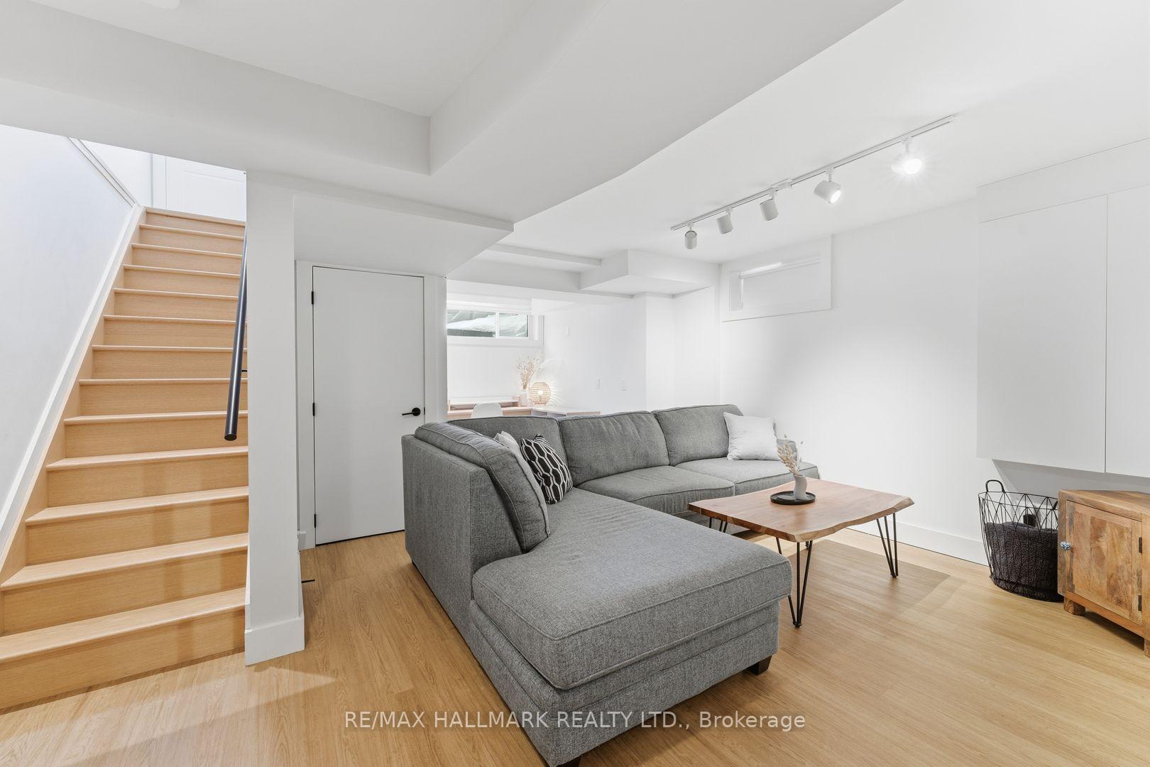 Photo 37 of 1709 Dundas Street E, Toronto, Greenwood-Coxwell — HOMEH