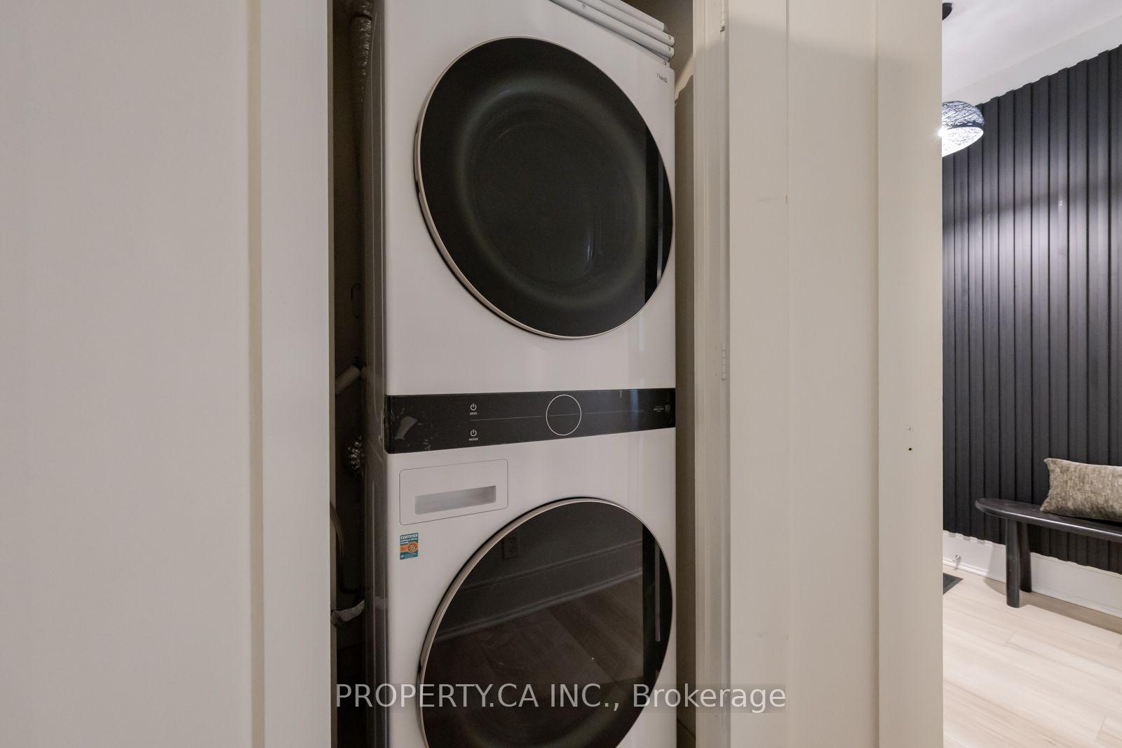 Photo 22 of Unit 1415, 70 Roehampton Avenue, Toronto, Mount Pleasant West — HOMEH