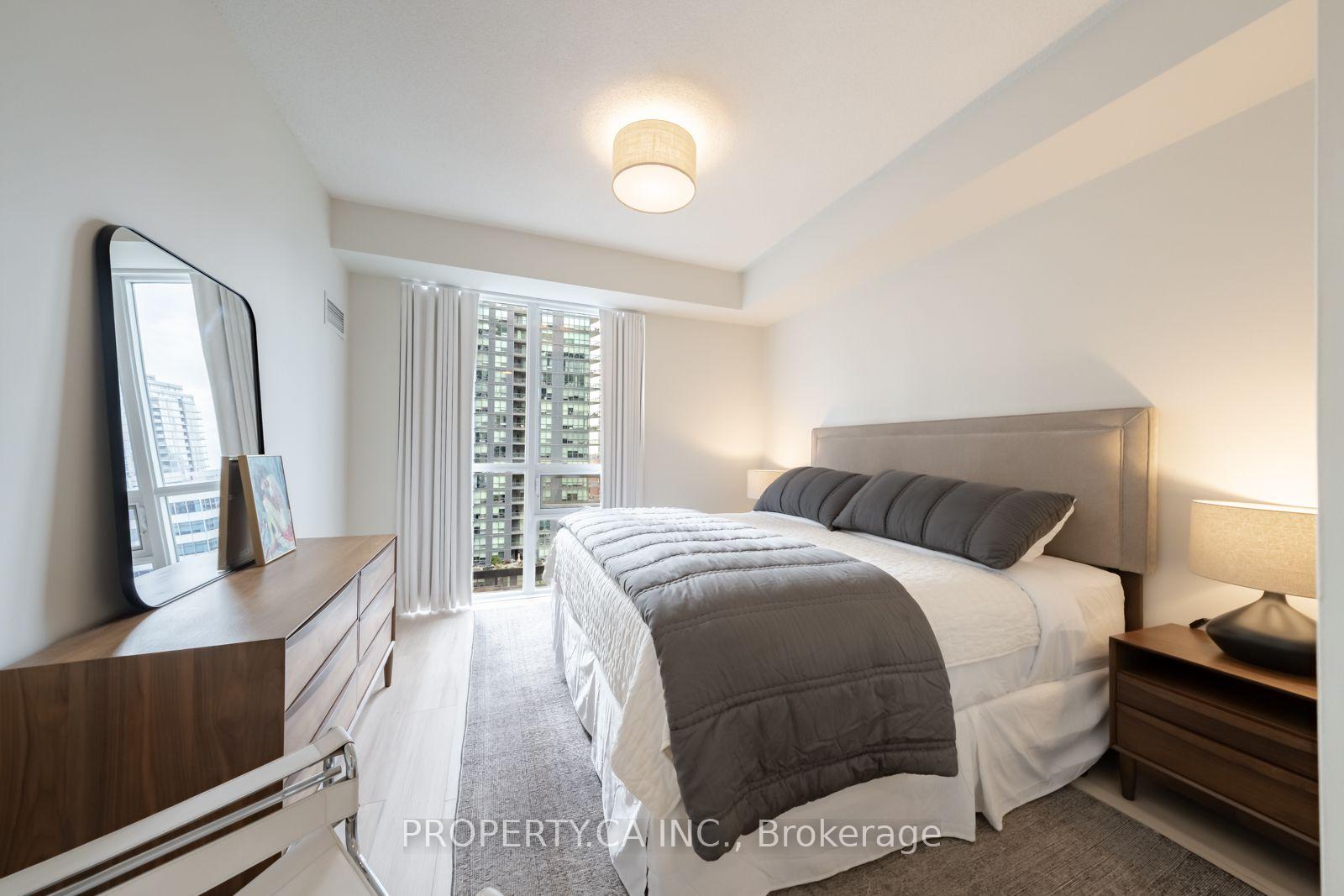 Photo 27 of Unit 1415, 70 Roehampton Avenue, Toronto, Mount Pleasant West — HOMEH