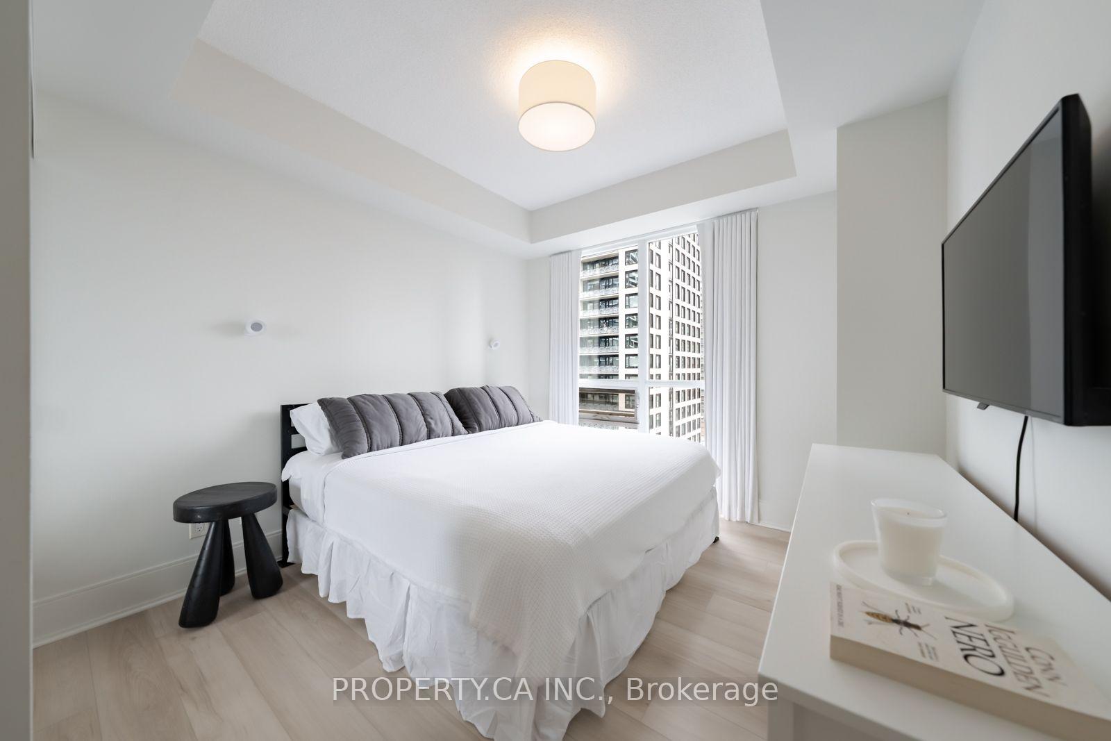 Photo 28 of Unit 1415, 70 Roehampton Avenue, Toronto, Mount Pleasant West — HOMEH