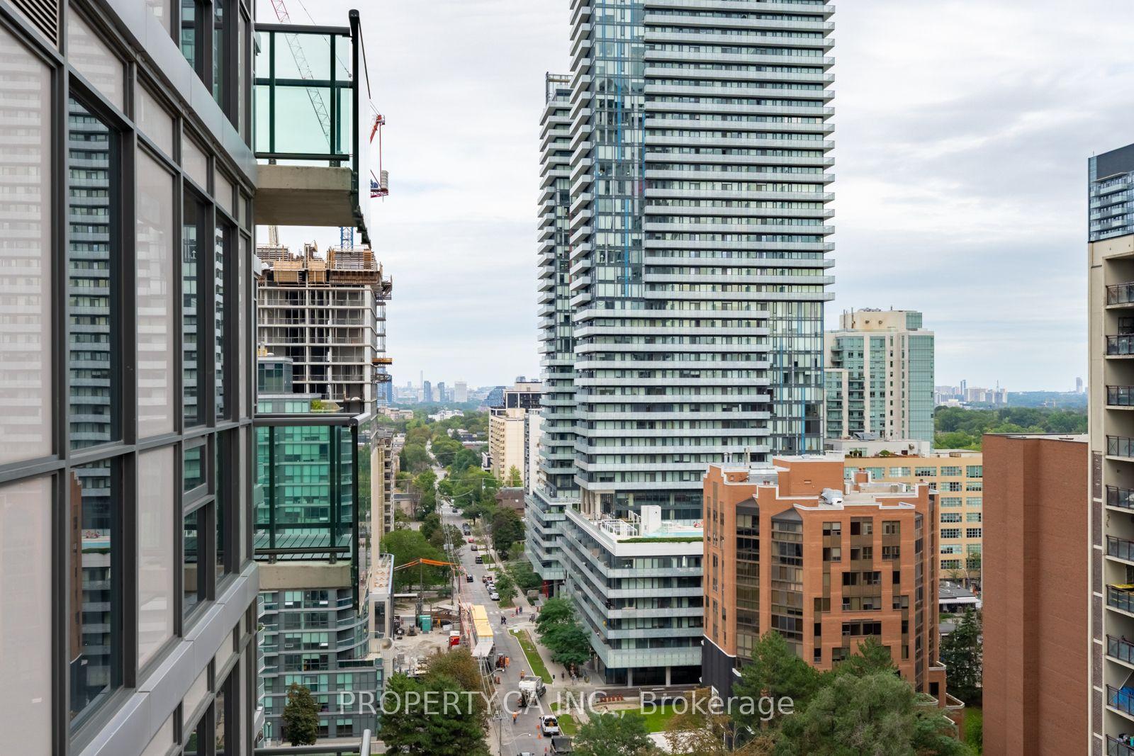 Photo 34 of Unit 1415, 70 Roehampton Avenue, Toronto, Mount Pleasant West — HOMEH