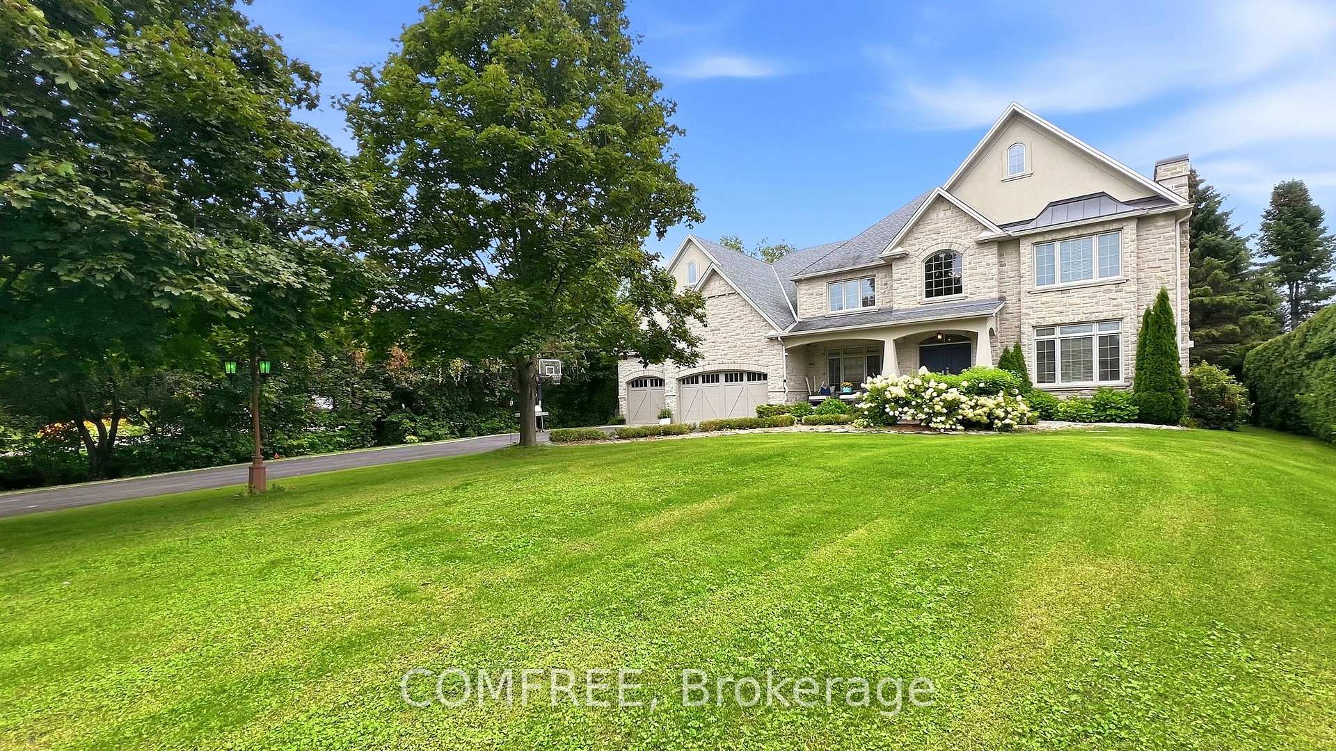 Photo 2 of 5605 Carrison Drive, Ottawa, Manotick Village & Manotick Estates — HOMEH