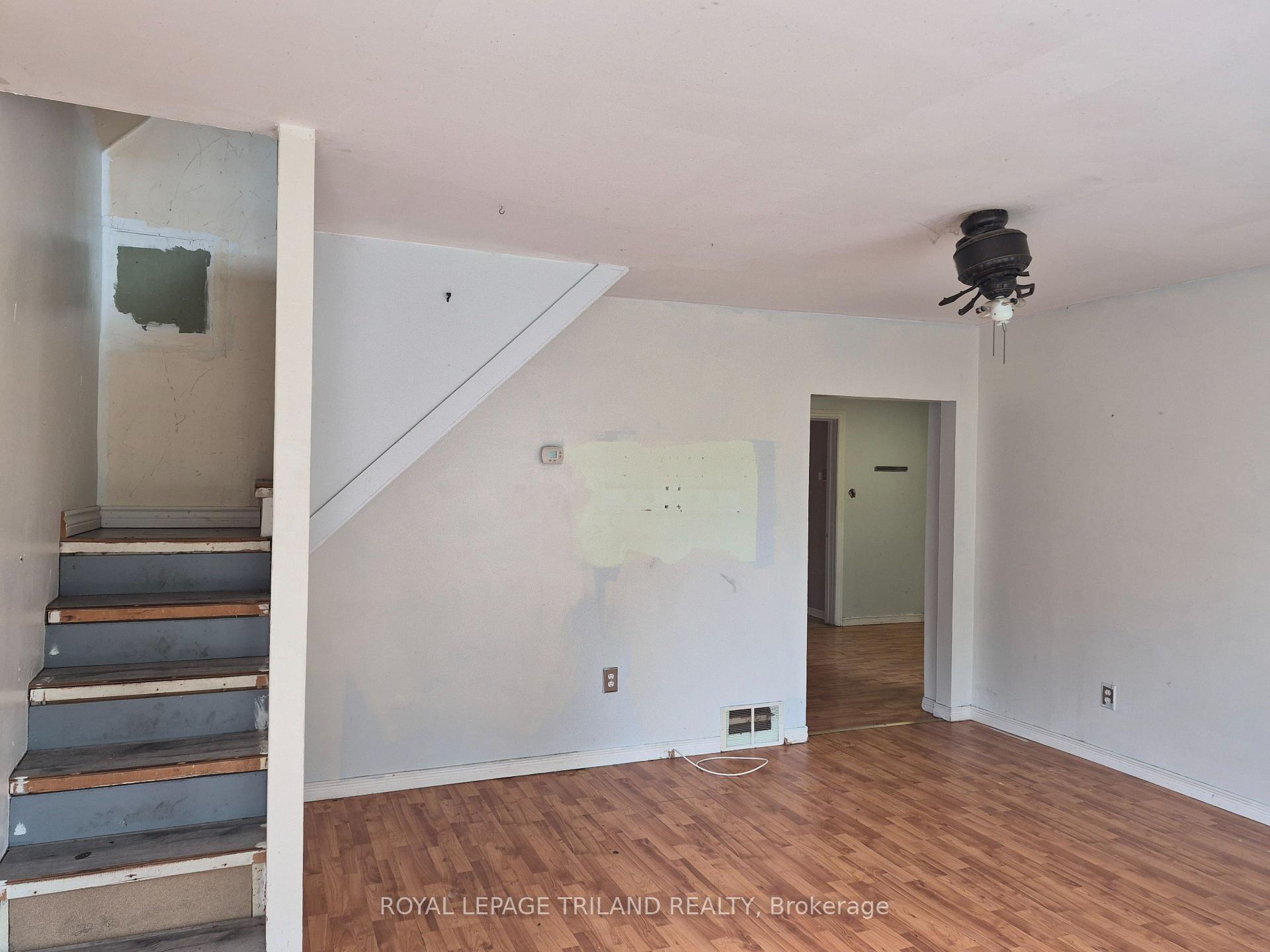Photo 4 of 179 Delaware Street, London, East M — HOMEH