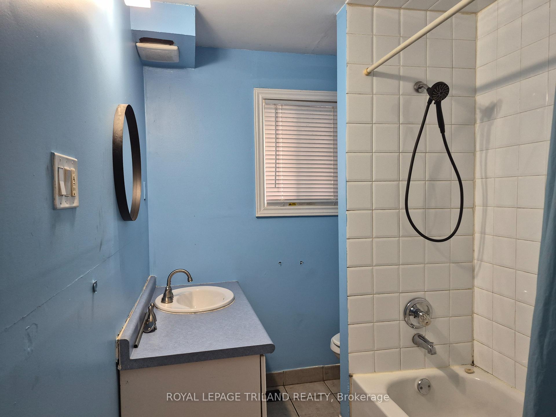 Photo 7 of 179 Delaware Street, London, East M — HOMEH