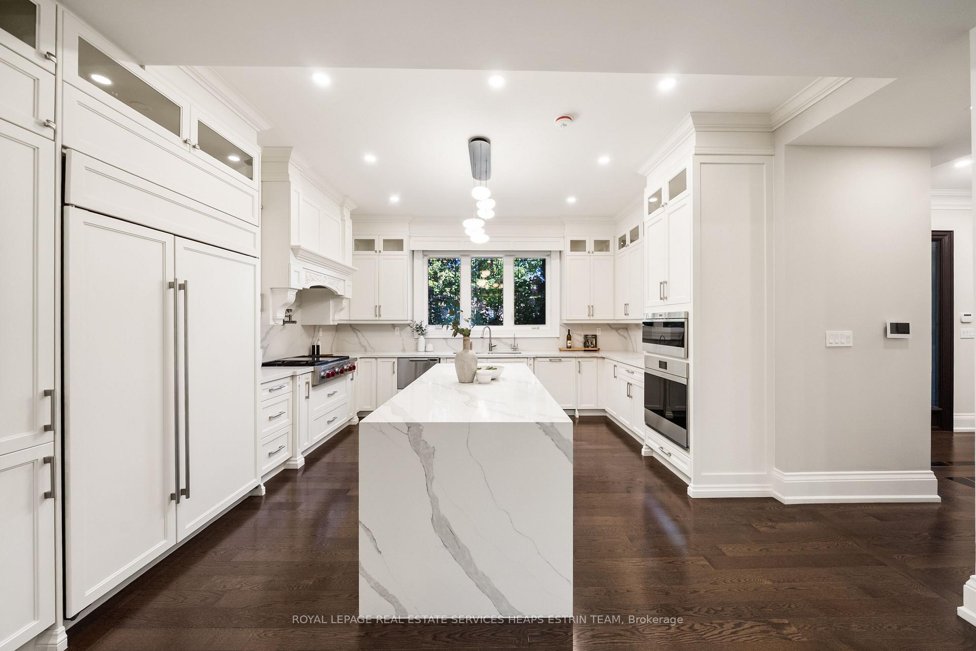 Photo 8 of 10 Moorehill Drive, Toronto, Leaside — HOMEH