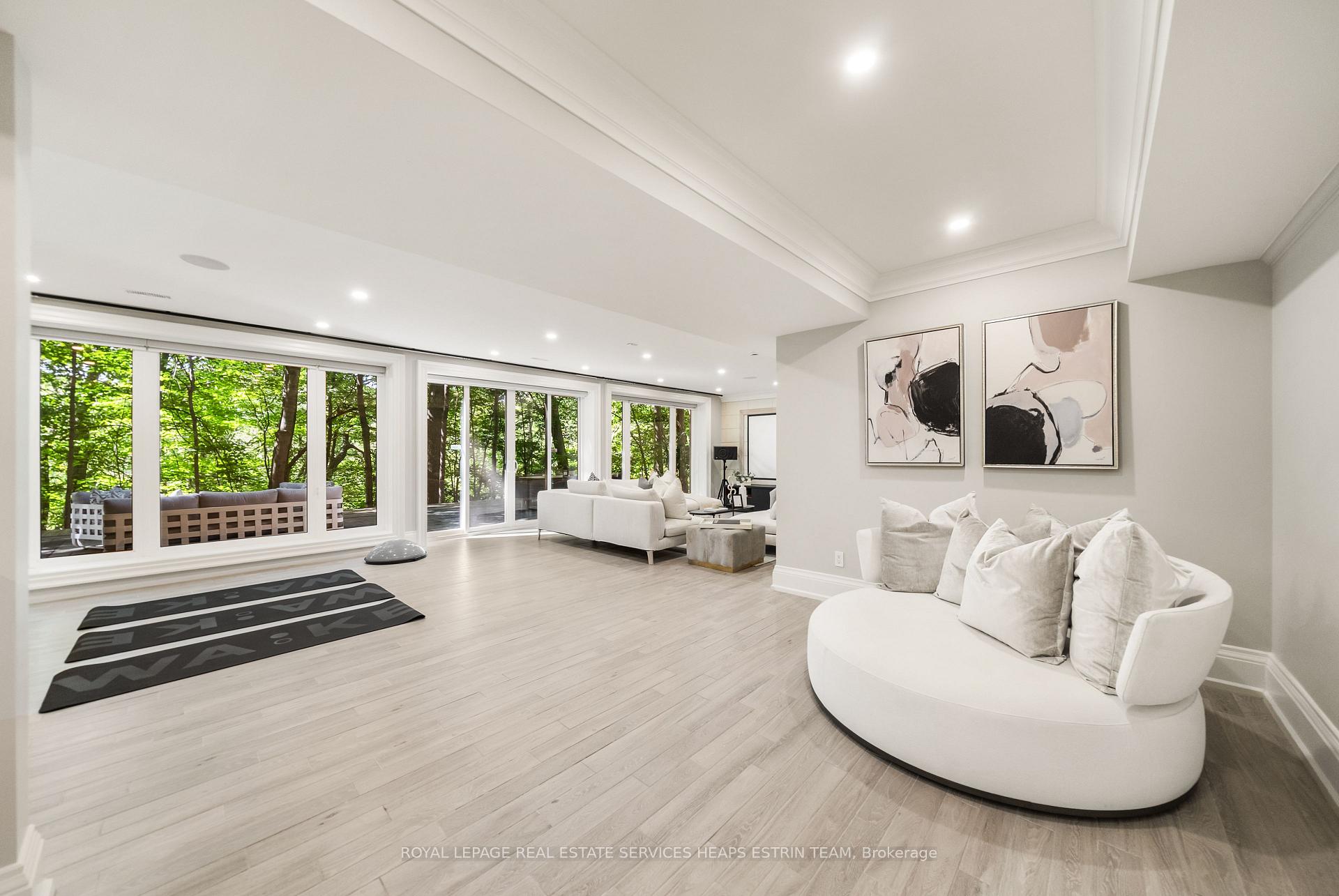 Photo 36 of 10 Moorehill Drive, Toronto, Leaside — HOMEH