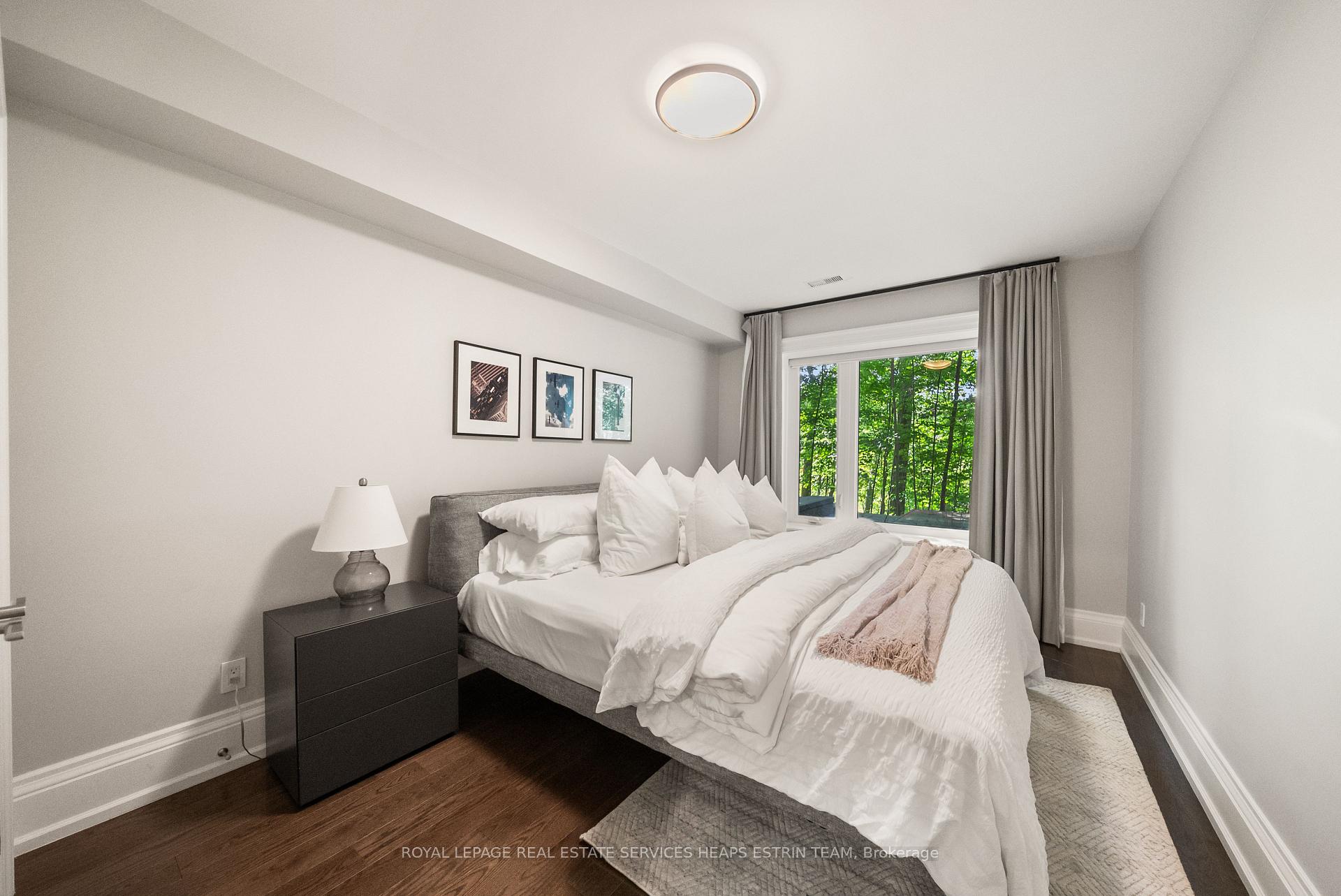Photo 41 of 10 Moorehill Drive, Toronto, Leaside — HOMEH