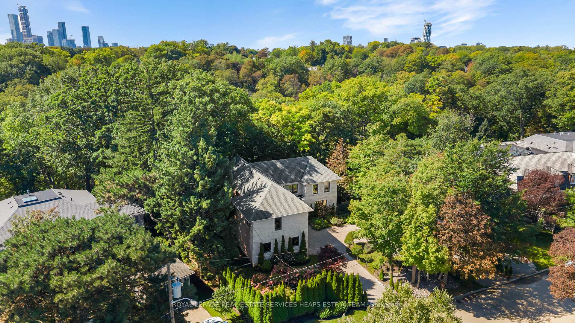 Photo 50 of 10 Moorehill Drive, Toronto, Leaside — HOMEH