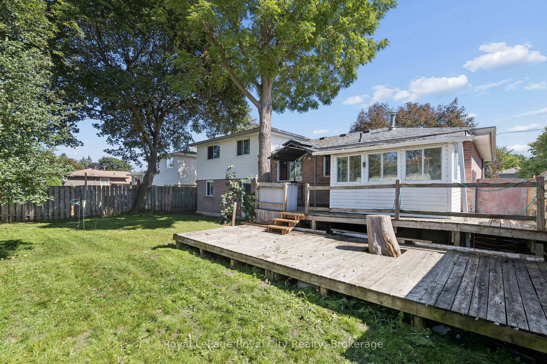 Photo 29 of 16 Heather Court, Halton Hills, Georgetown — HOMEH