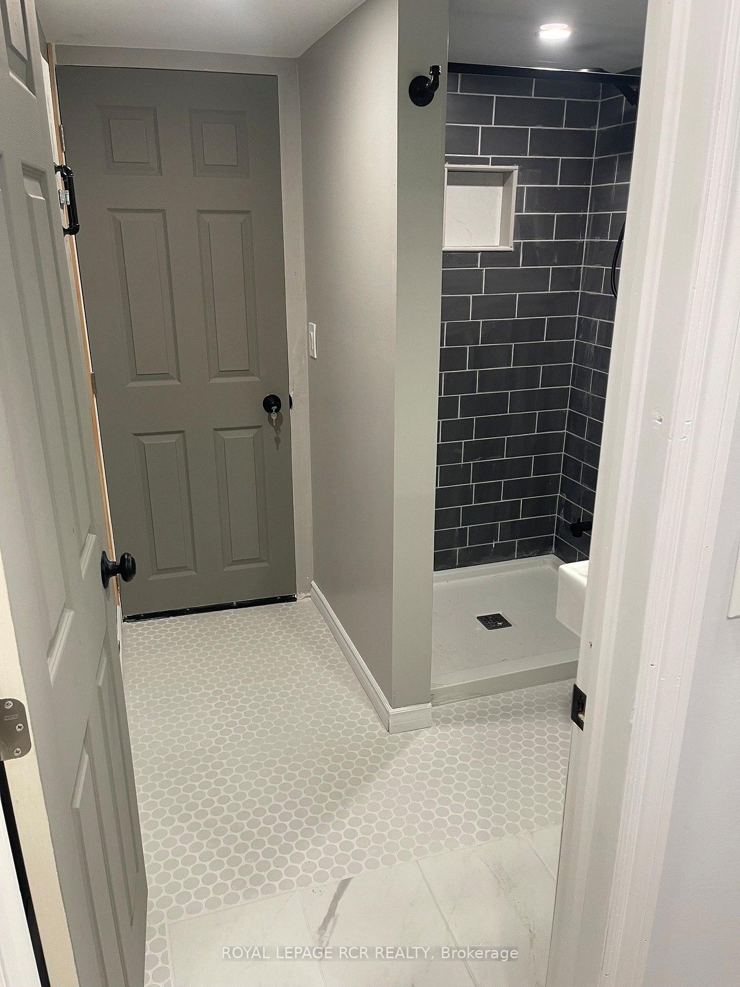 Photo 6 of Unit Basement, 109 Senator Way, Caledon, Bolton North — HOMEH