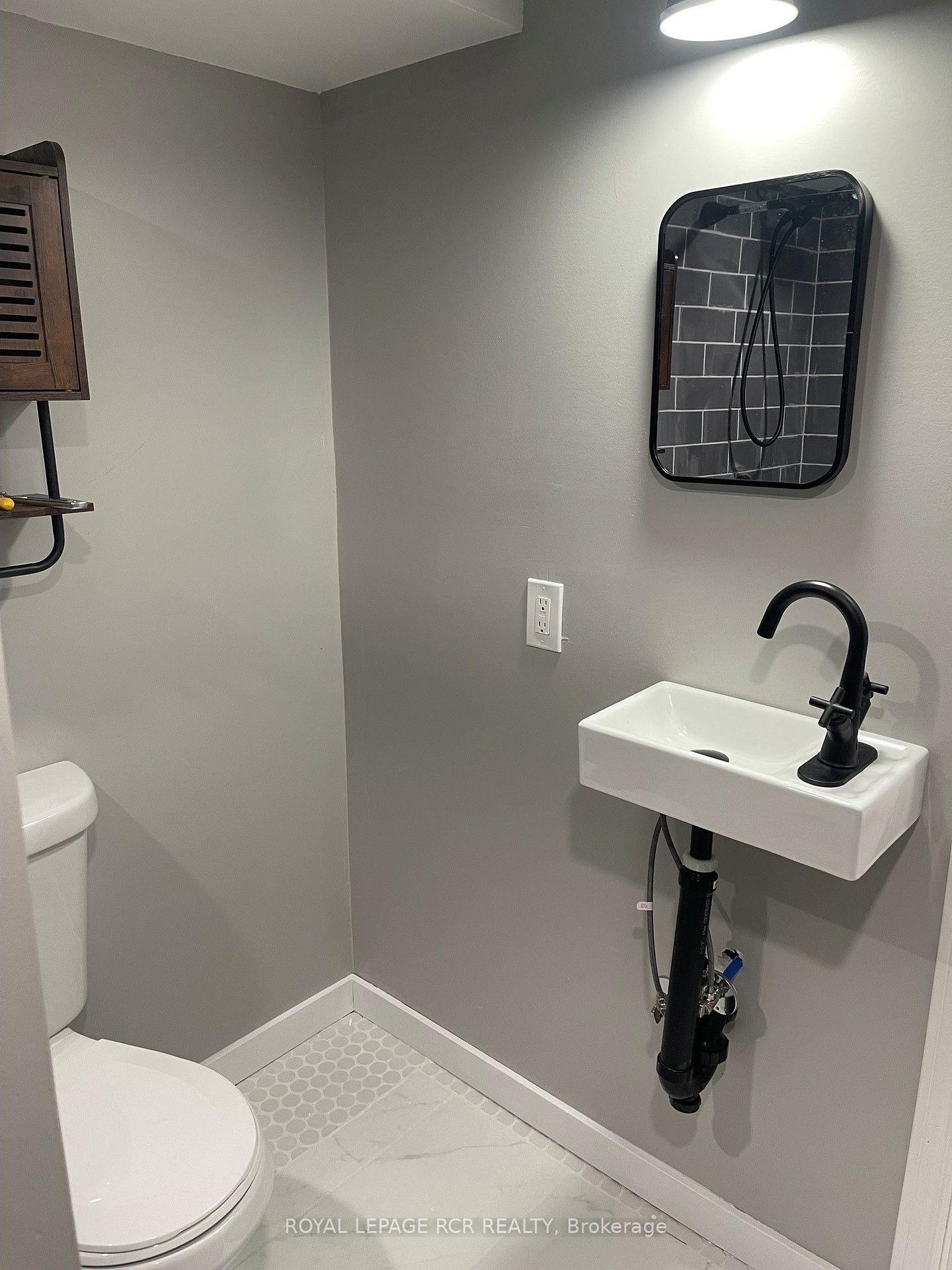 Photo 8 of Unit Basement, 109 Senator Way, Caledon, Bolton North — HOMEH