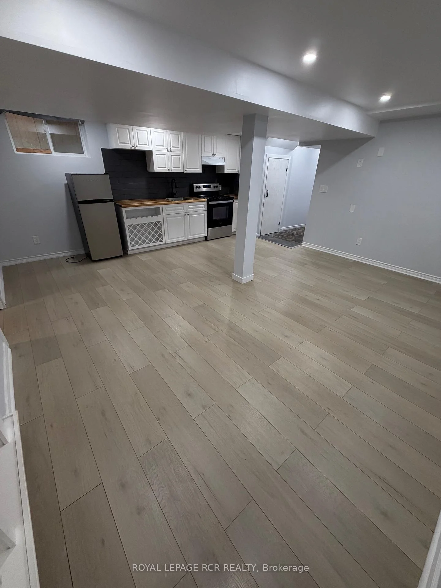 Photo 9 of Unit Basement, 109 Senator Way, Caledon, Bolton North — HOMEH