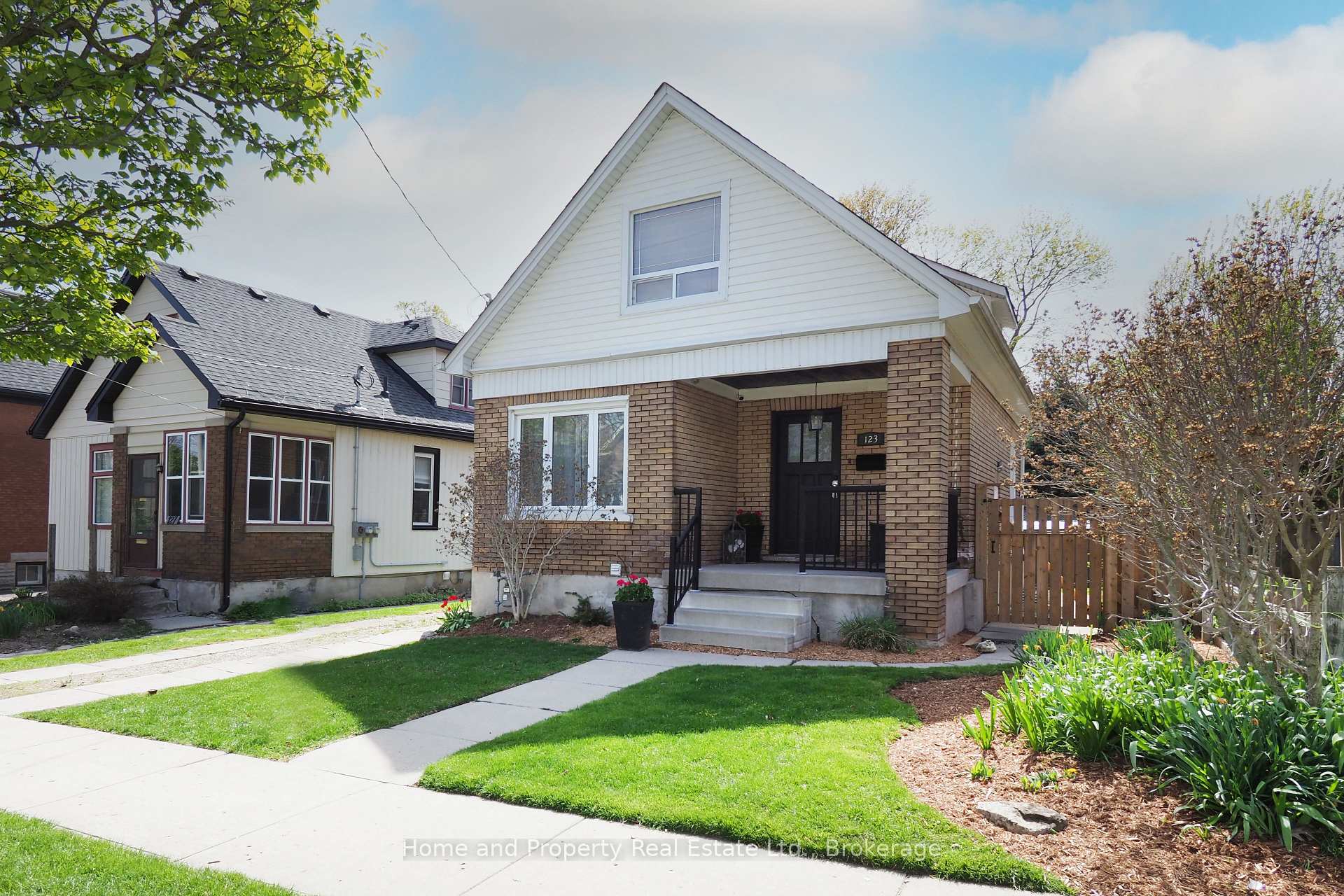 Photo 1 of 123 Samuel Street, Kitchener, Auditorium — HOMEH