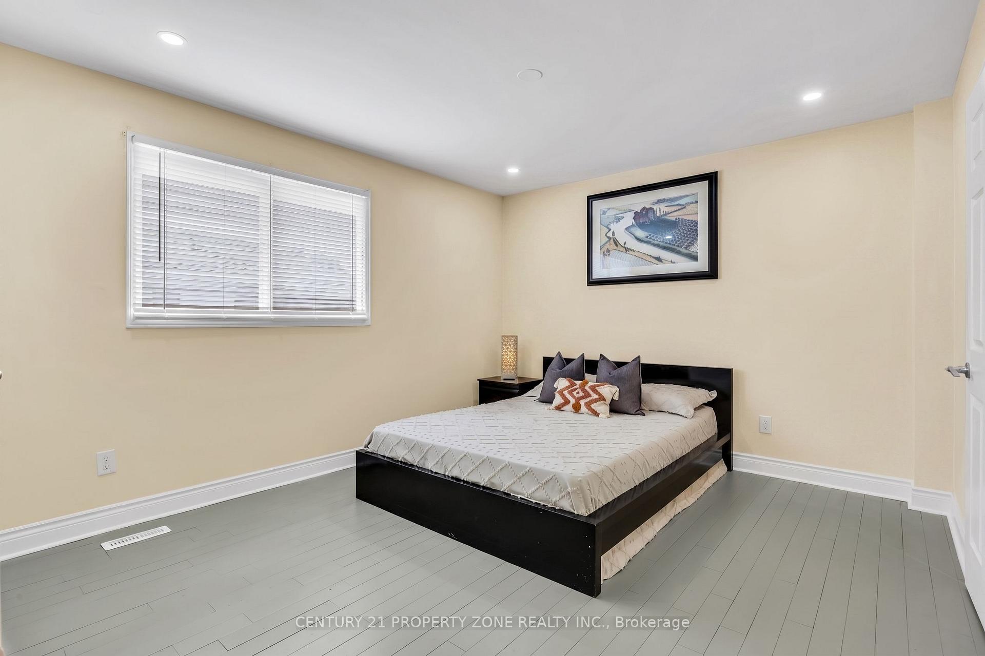 Photo 16 of 27 Bassett Boulevard, Whitby, Pringle Creek — HOMEH