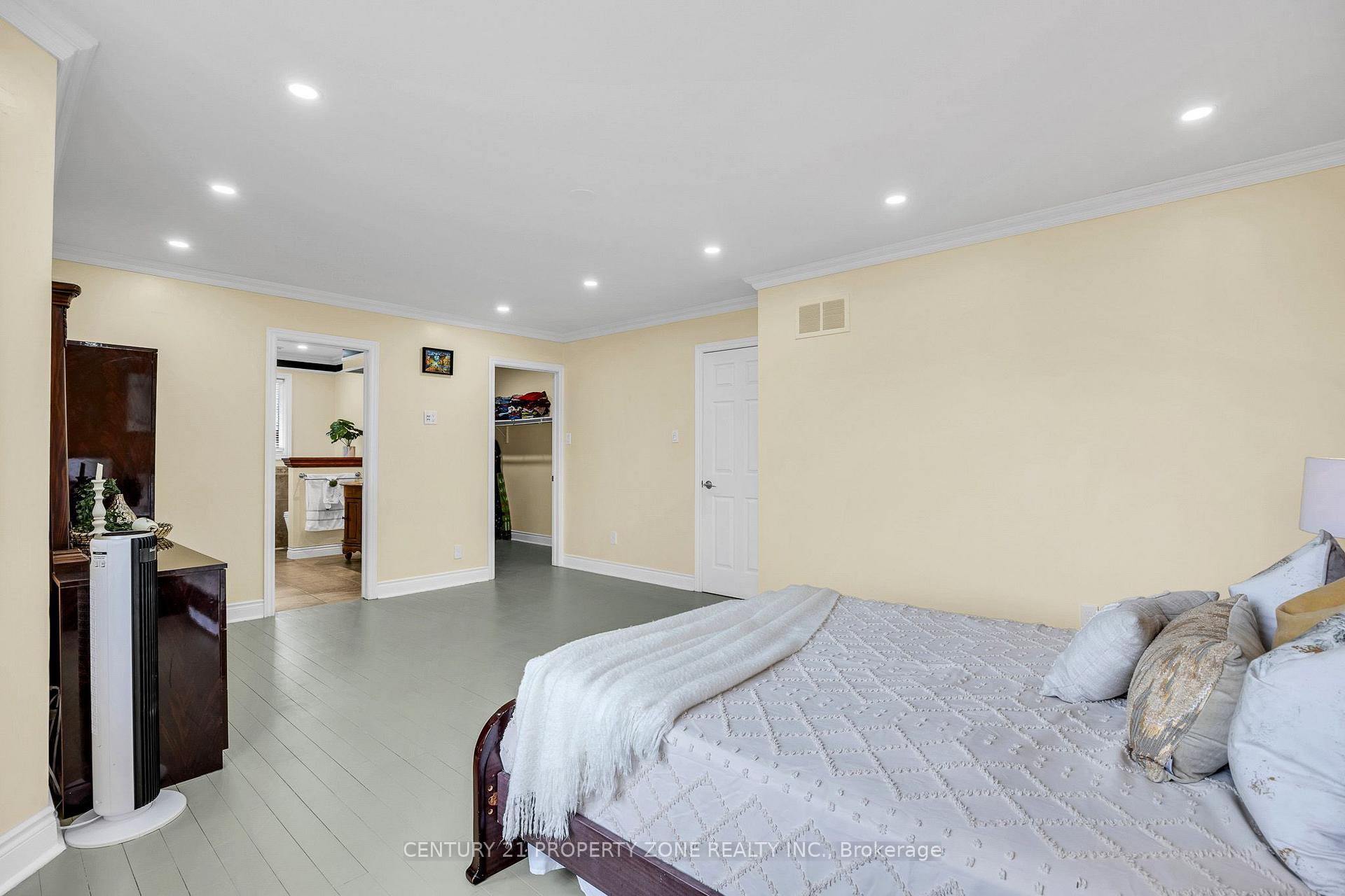 Photo 22 of 27 Bassett Boulevard, Whitby, Pringle Creek — HOMEH