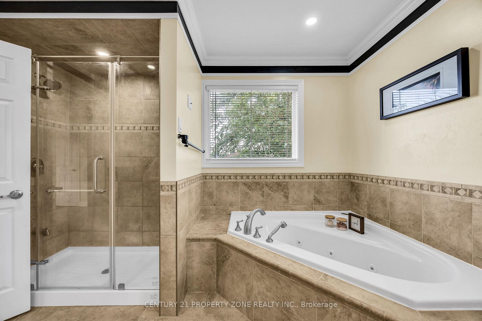 Photo 24 of 27 Bassett Boulevard, Whitby, Pringle Creek — HOMEH
