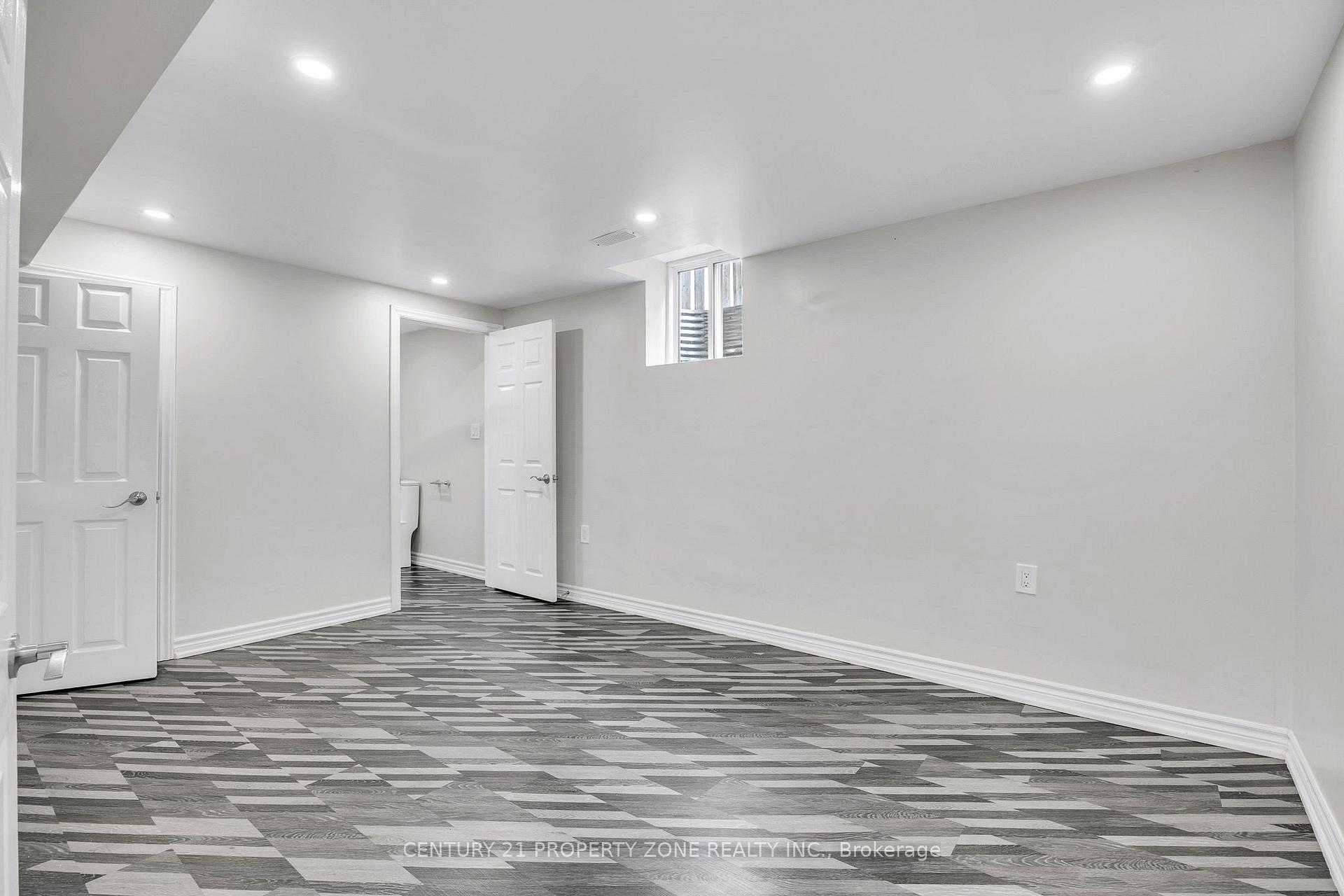 Photo 29 of 27 Bassett Boulevard, Whitby, Pringle Creek — HOMEH