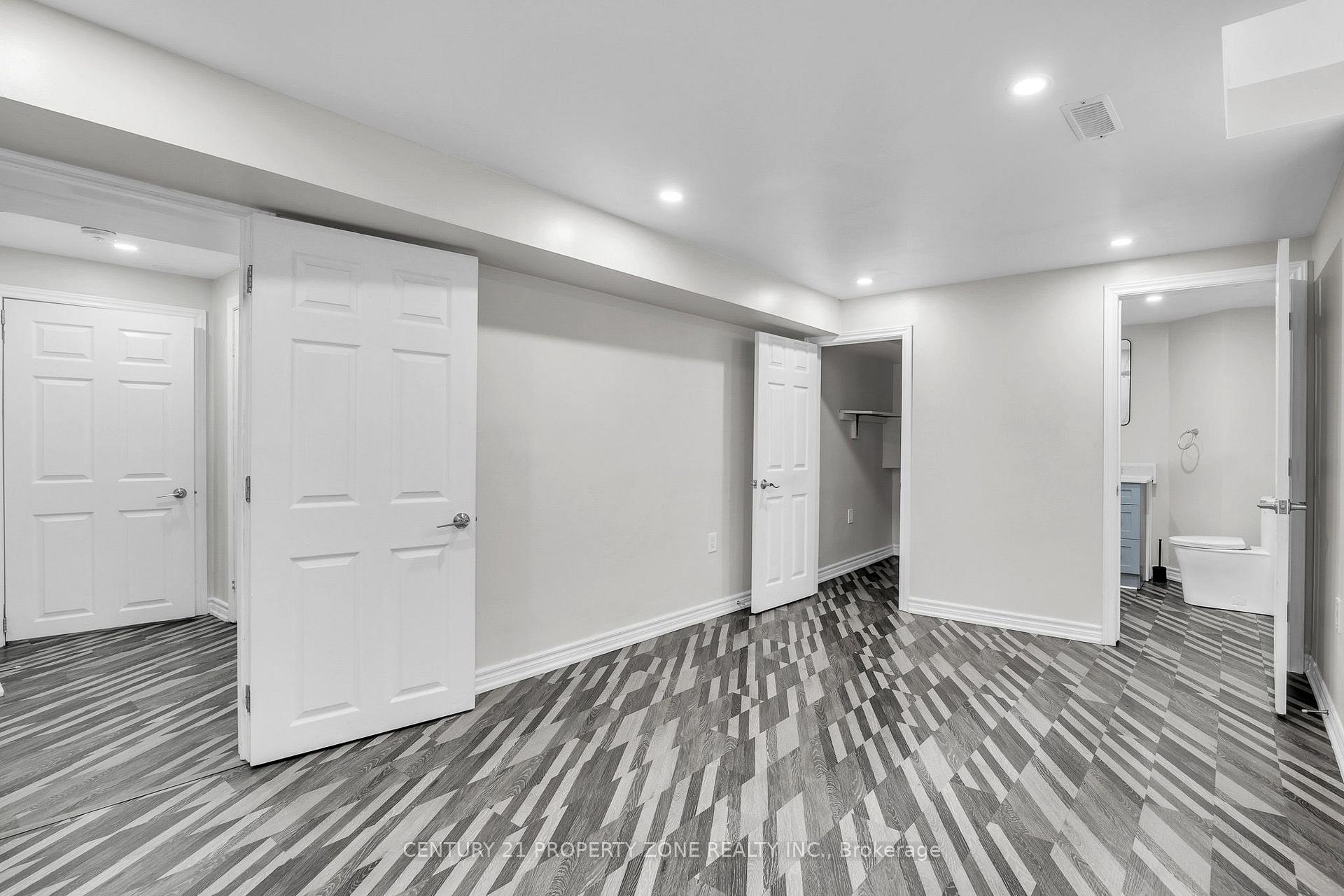 Photo 30 of 27 Bassett Boulevard, Whitby, Pringle Creek — HOMEH