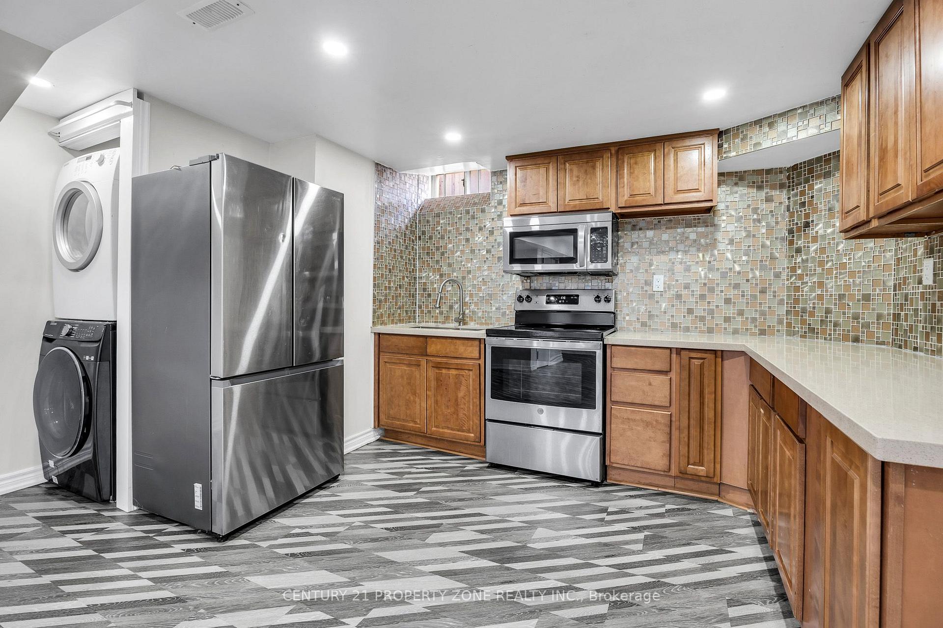 Photo 31 of 27 Bassett Boulevard, Whitby, Pringle Creek — HOMEH