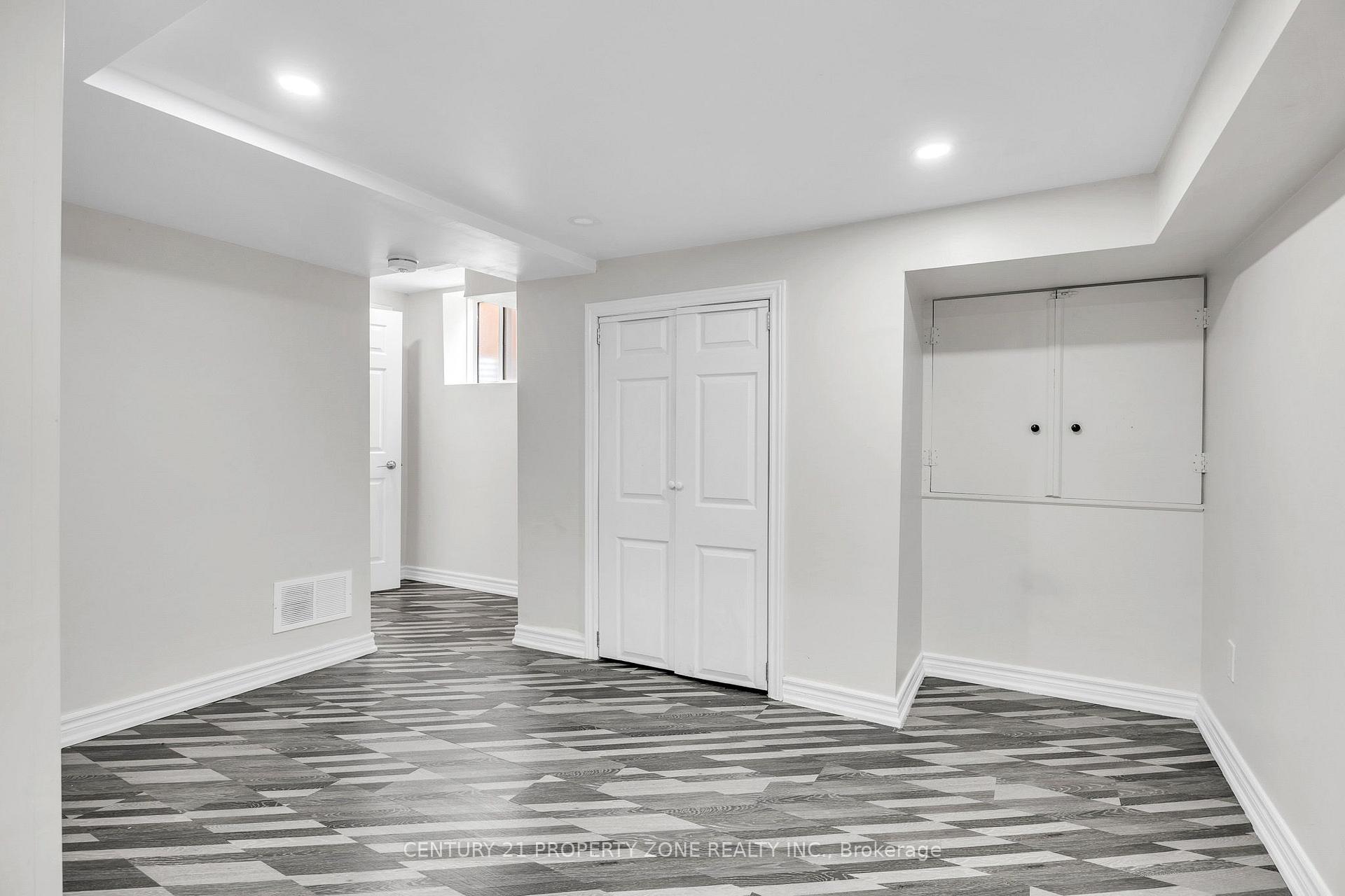 Photo 36 of 27 Bassett Boulevard, Whitby, Pringle Creek — HOMEH