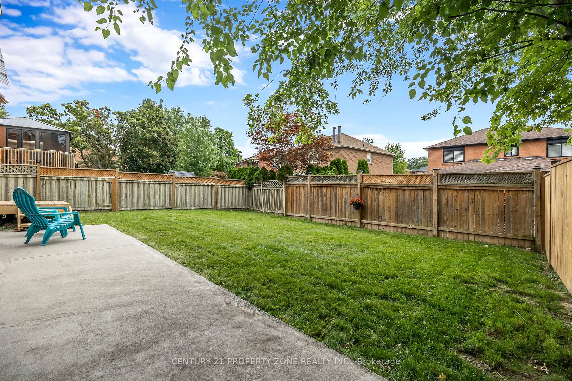 Photo 38 of 27 Bassett Boulevard, Whitby, Pringle Creek — HOMEH