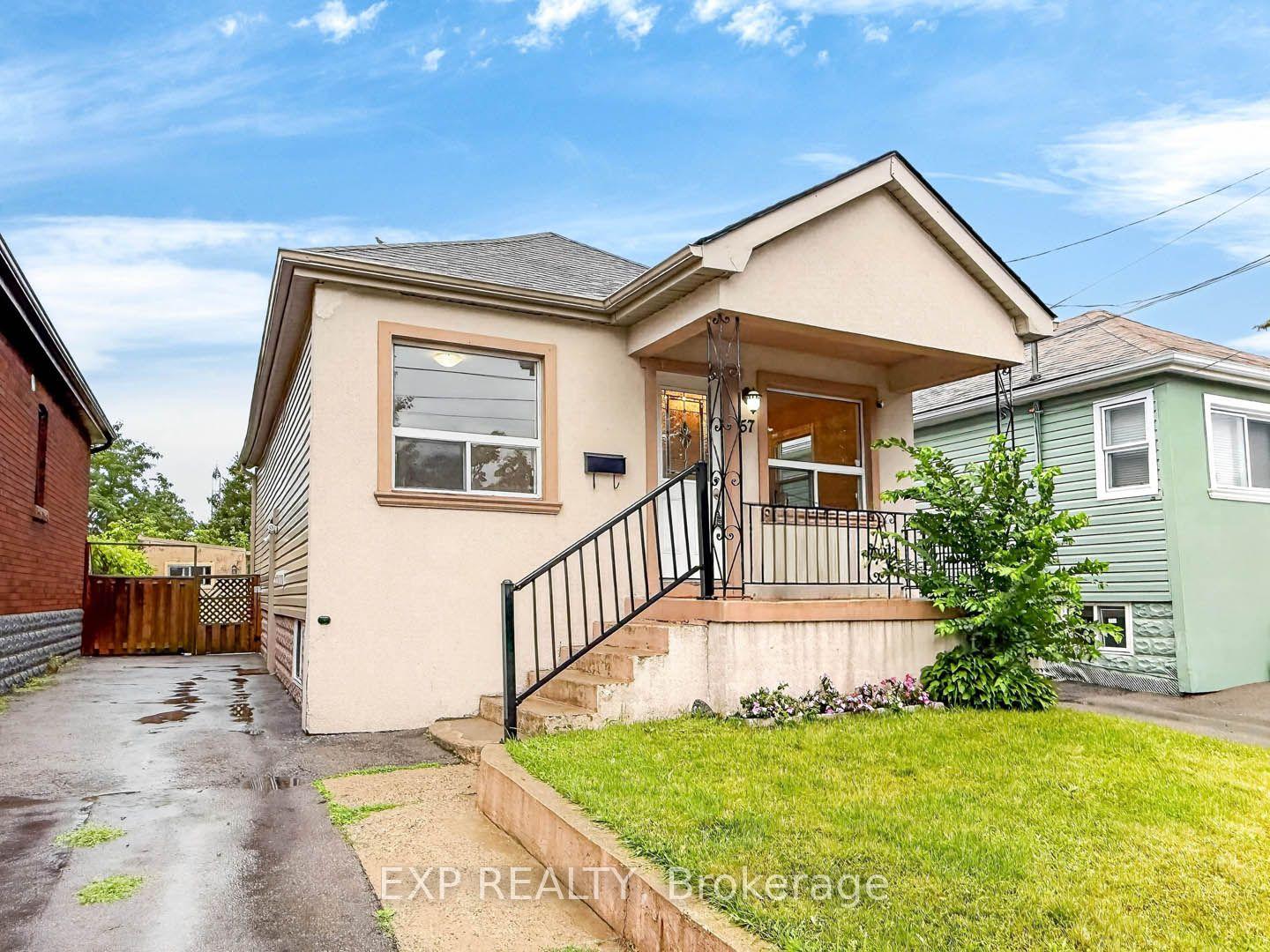 Photo 2 of 57 Weir Street S, Hamilton, Bartonville — HOMEH
