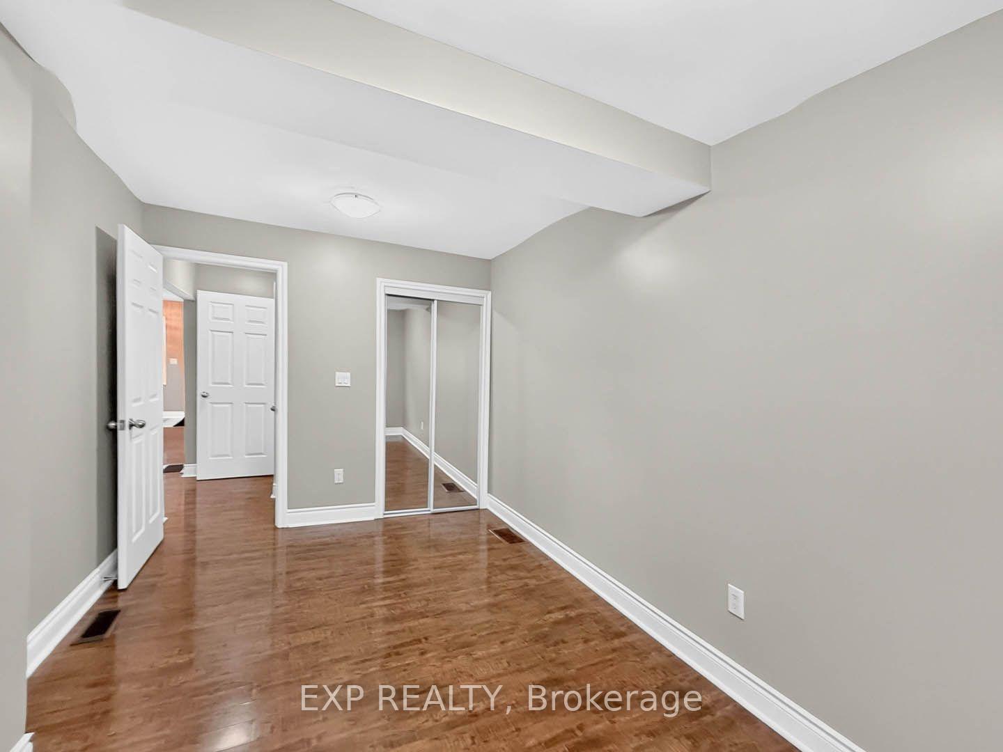 Photo 18 of 57 Weir Street S, Hamilton, Bartonville — HOMEH