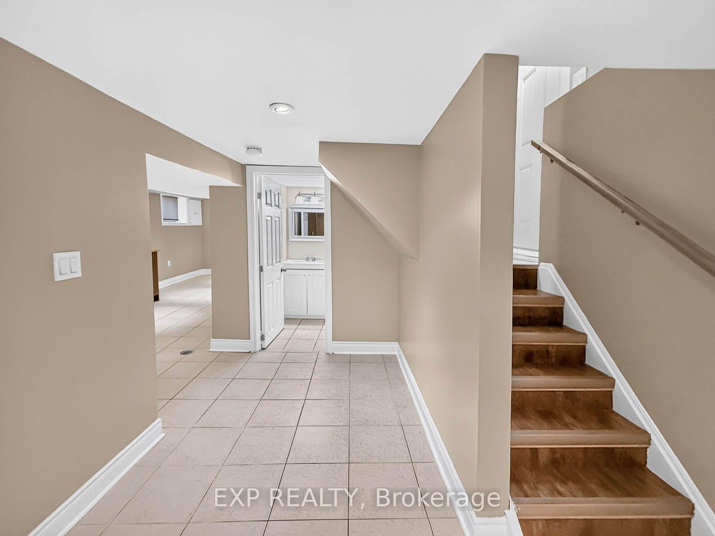 Photo 24 of 57 Weir Street S, Hamilton, Bartonville — HOMEH