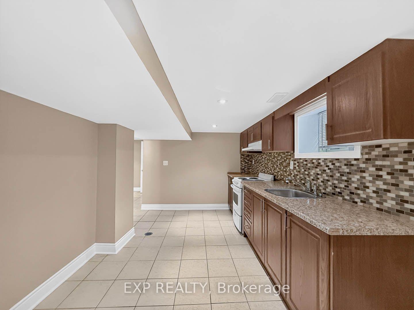 Photo 29 of 57 Weir Street S, Hamilton, Bartonville — HOMEH